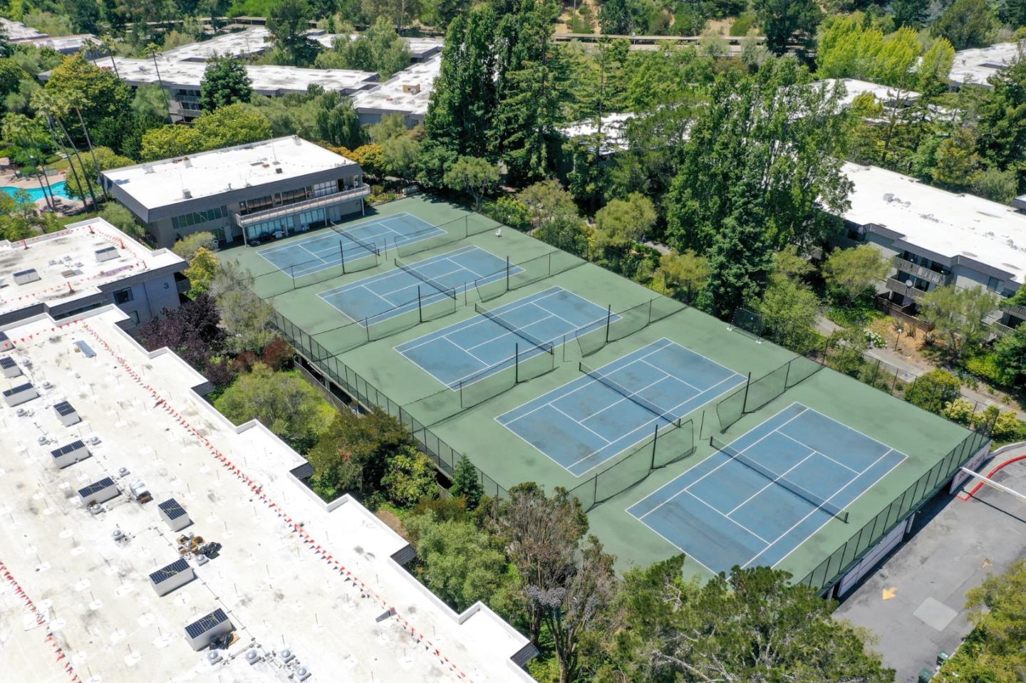 7203 Shelter Creek Lane