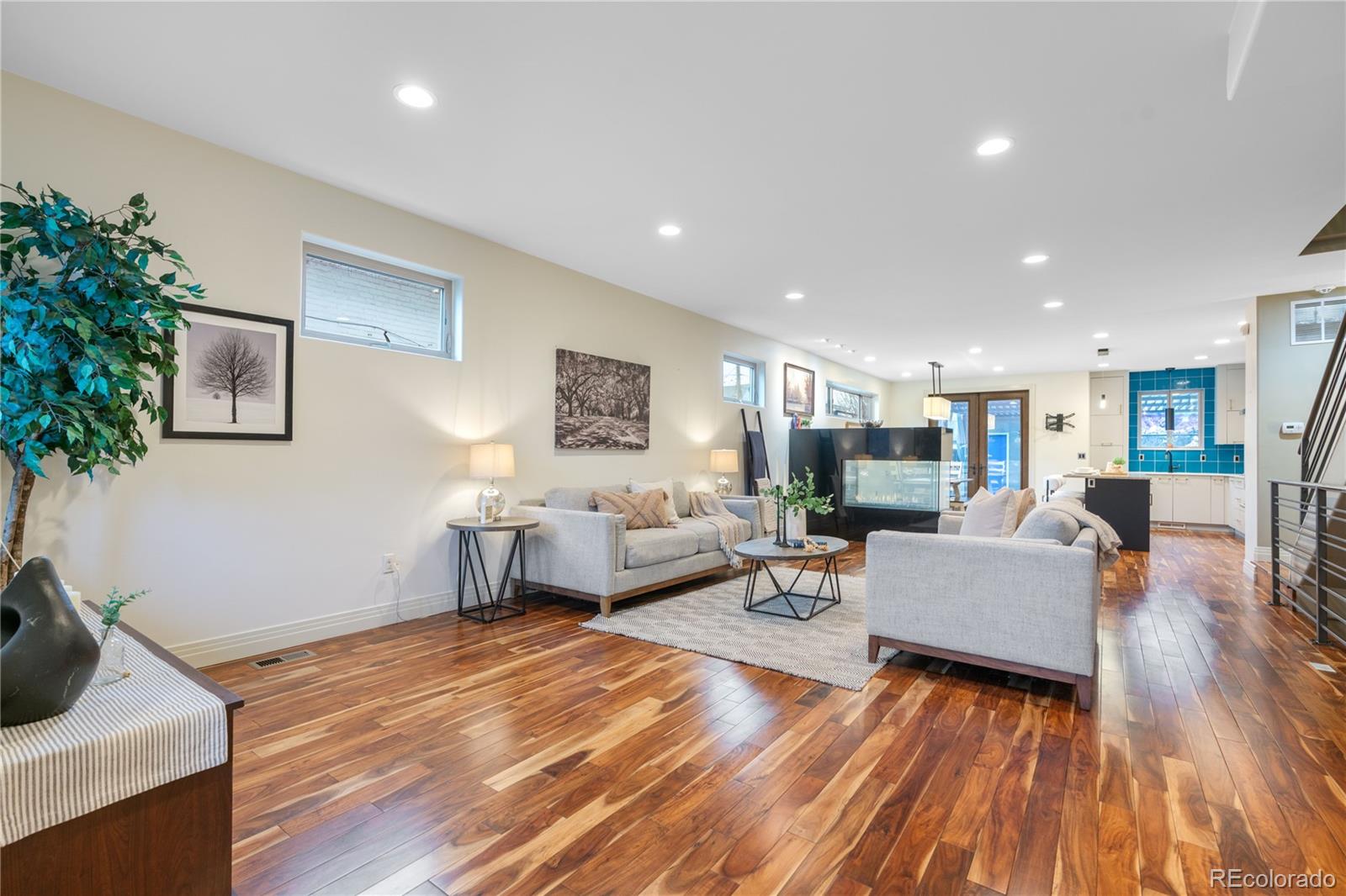 2334 Lowell Boulevard