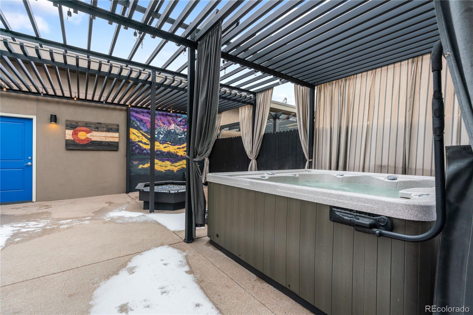 2334 Lowell Boulevard