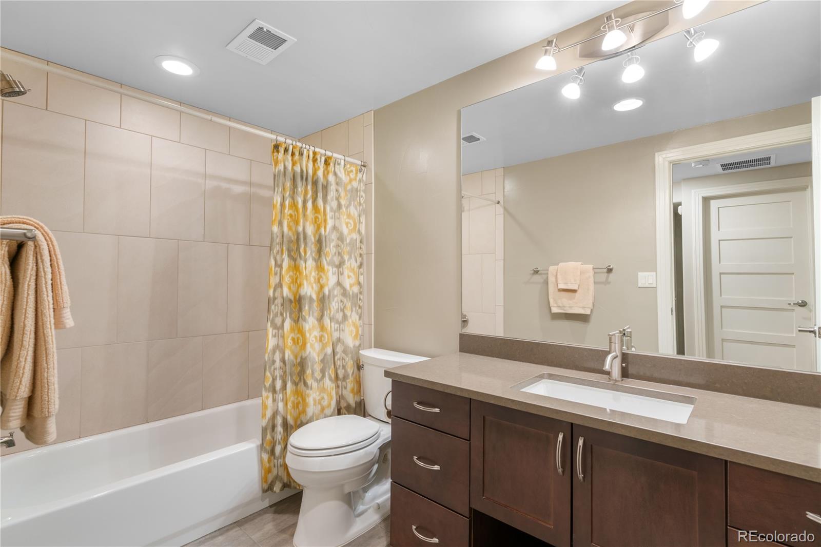 2334 Lowell Boulevard