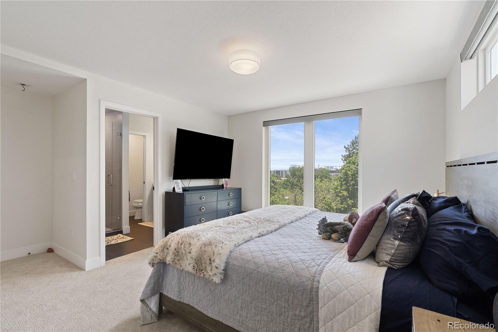 2851 W 23rd Avenue Unit: 1