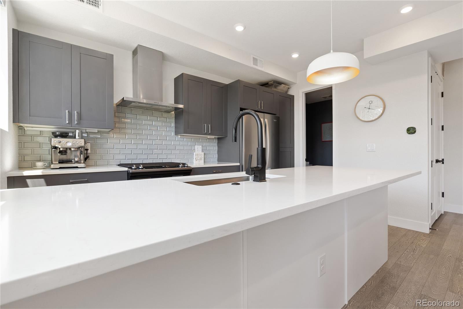 2851 W 23rd Avenue Unit: 1