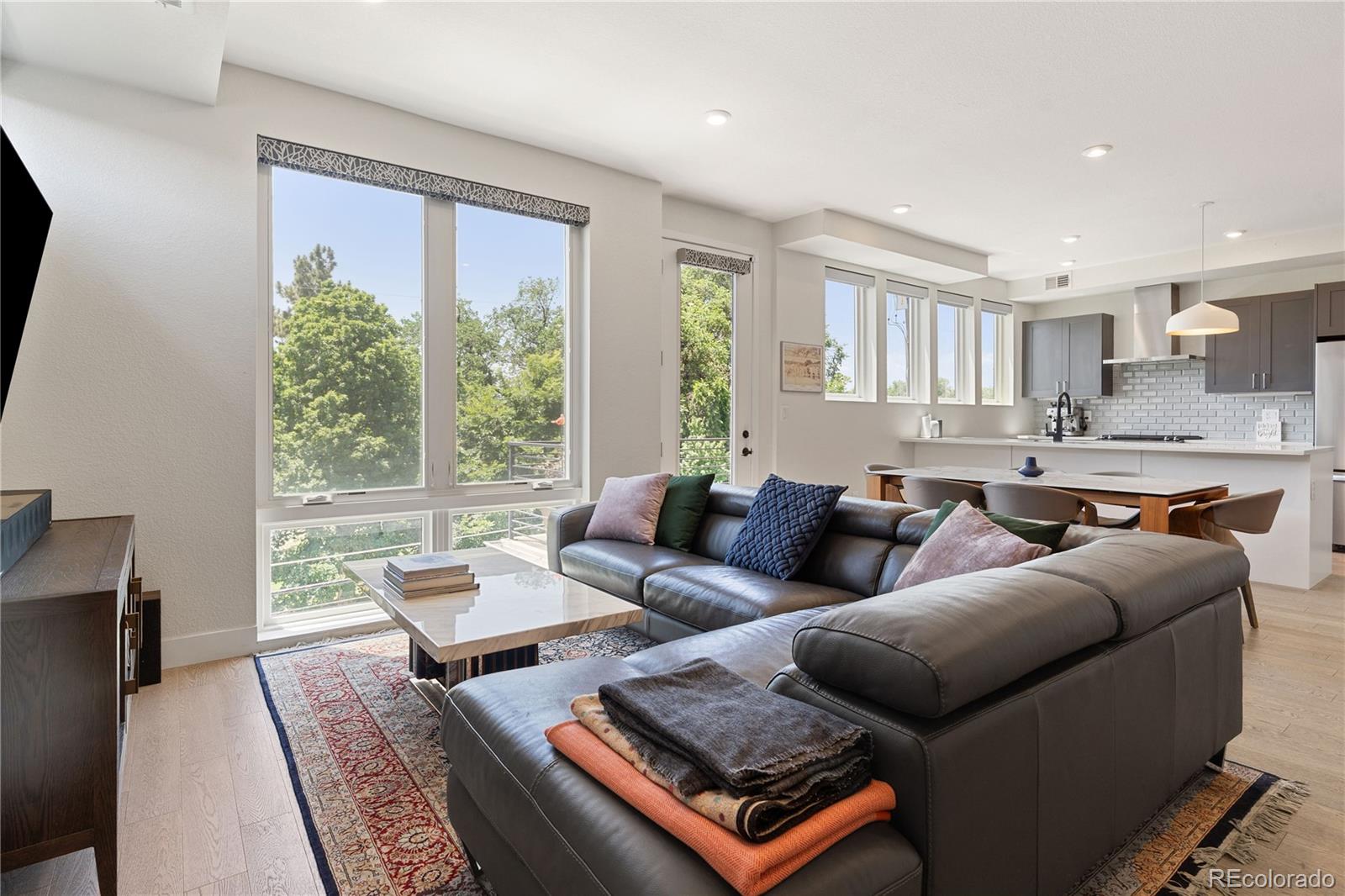 2851 W 23rd Avenue Unit: 1