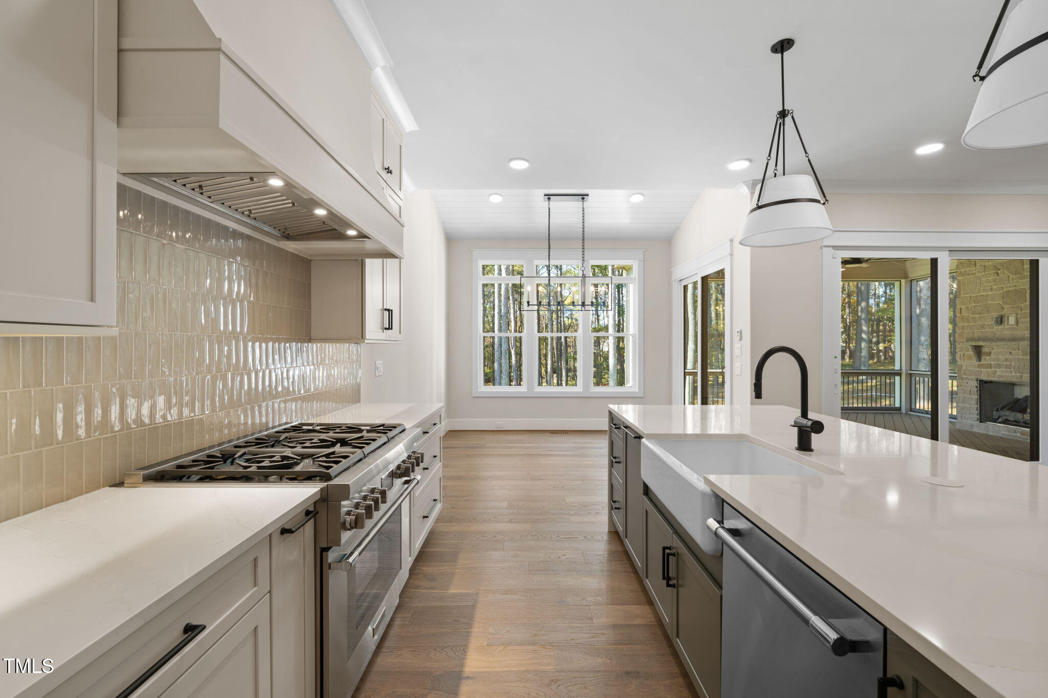 1601 Legacy Ridge Lane