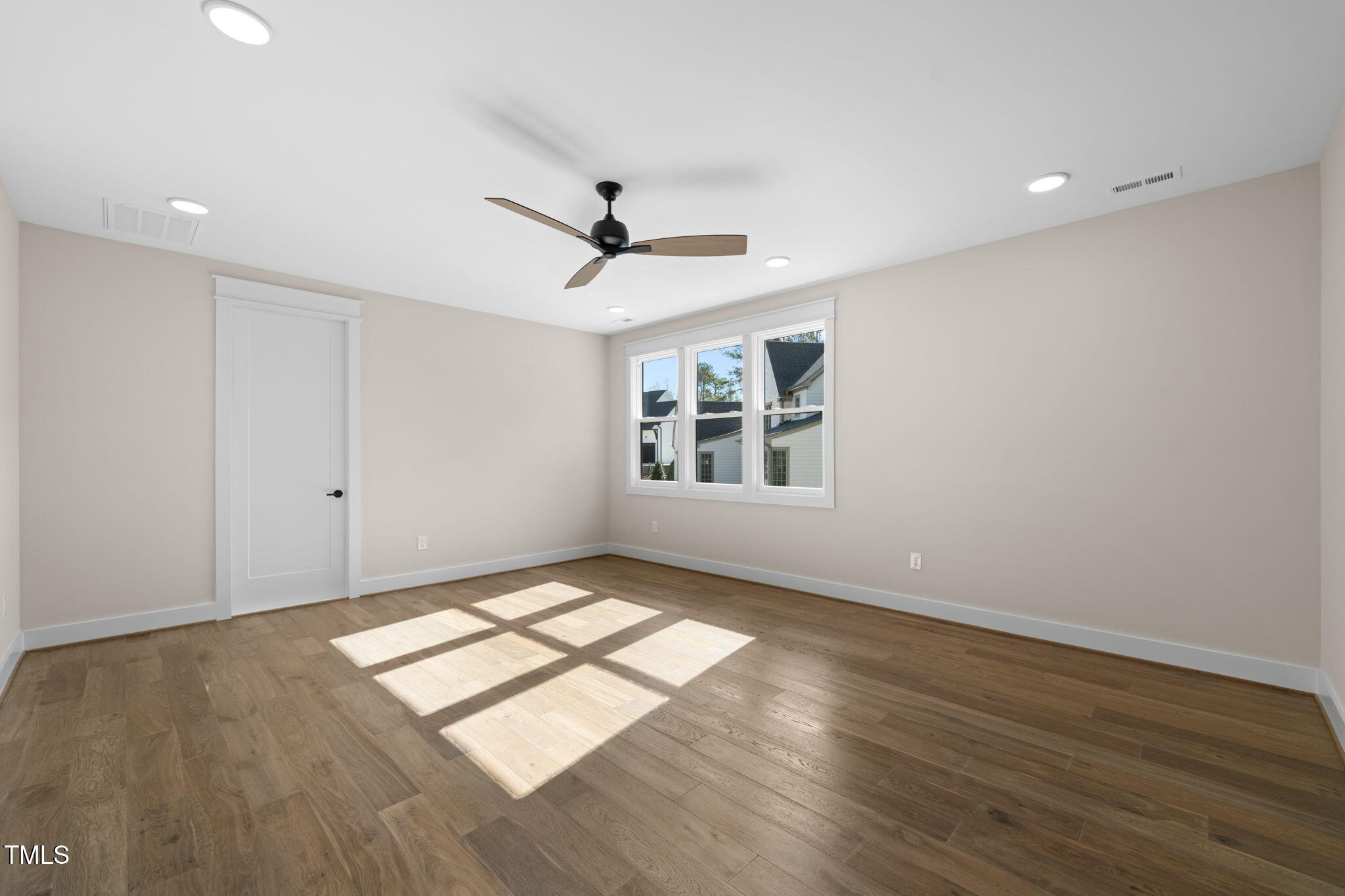 1601 Legacy Ridge Lane