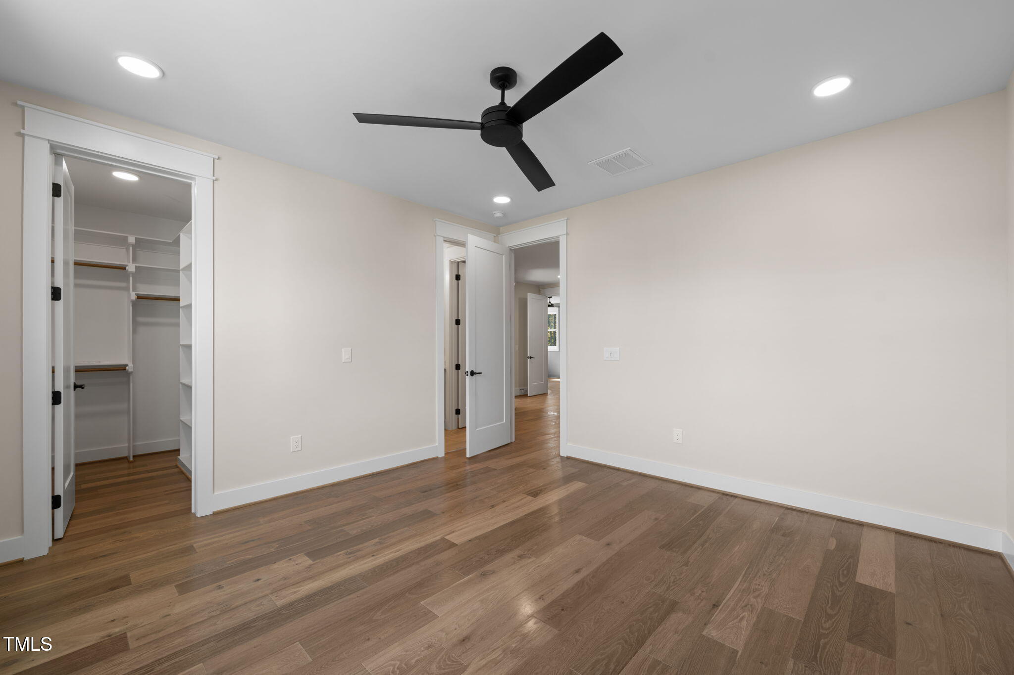 1601 Legacy Ridge Lane