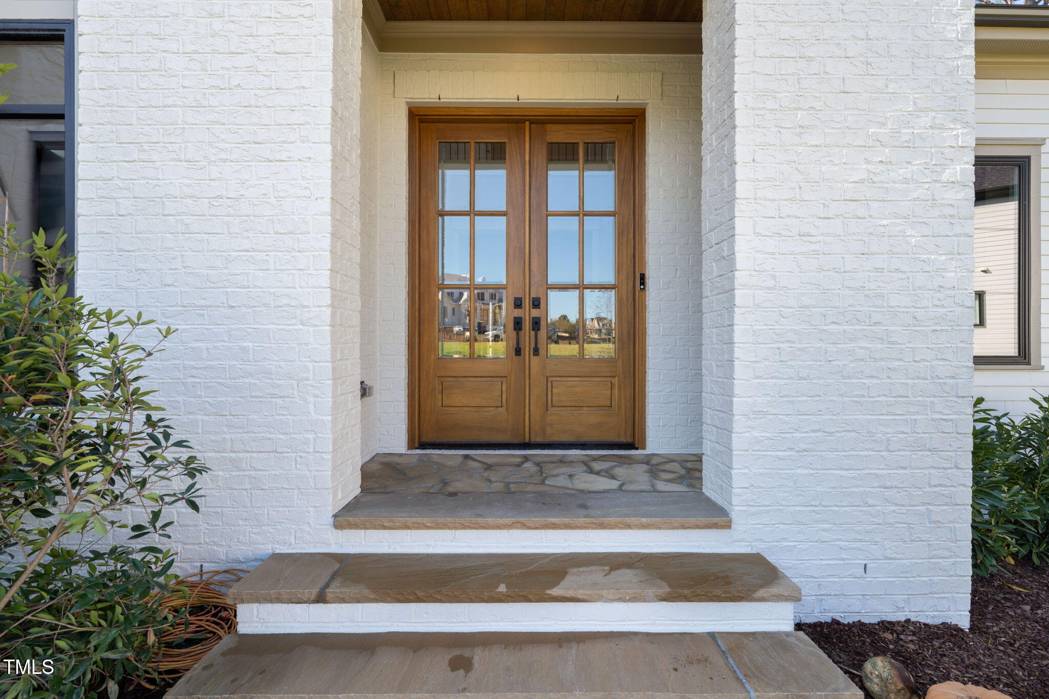 1601 Legacy Ridge Lane