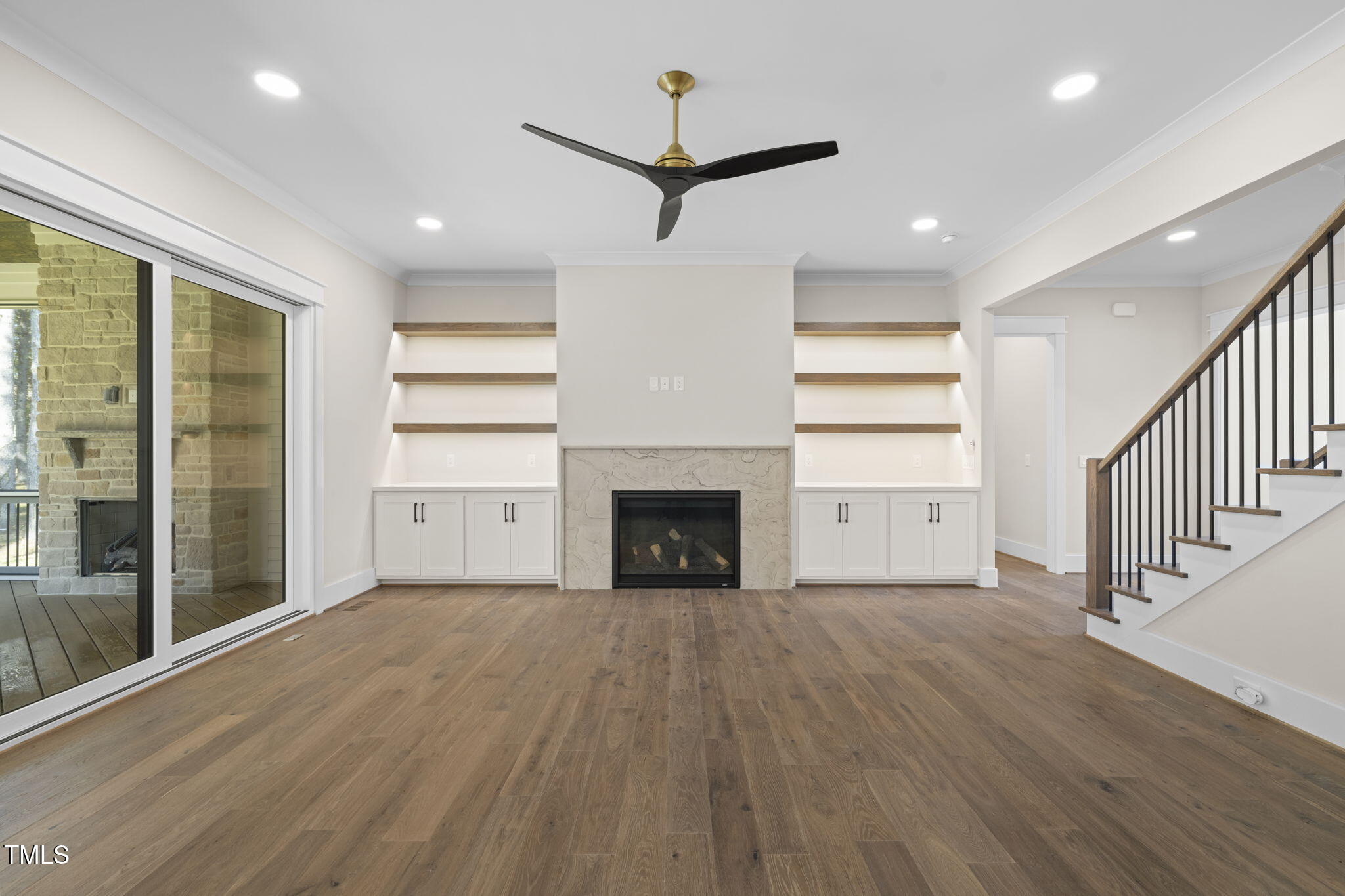 1601 Legacy Ridge Lane