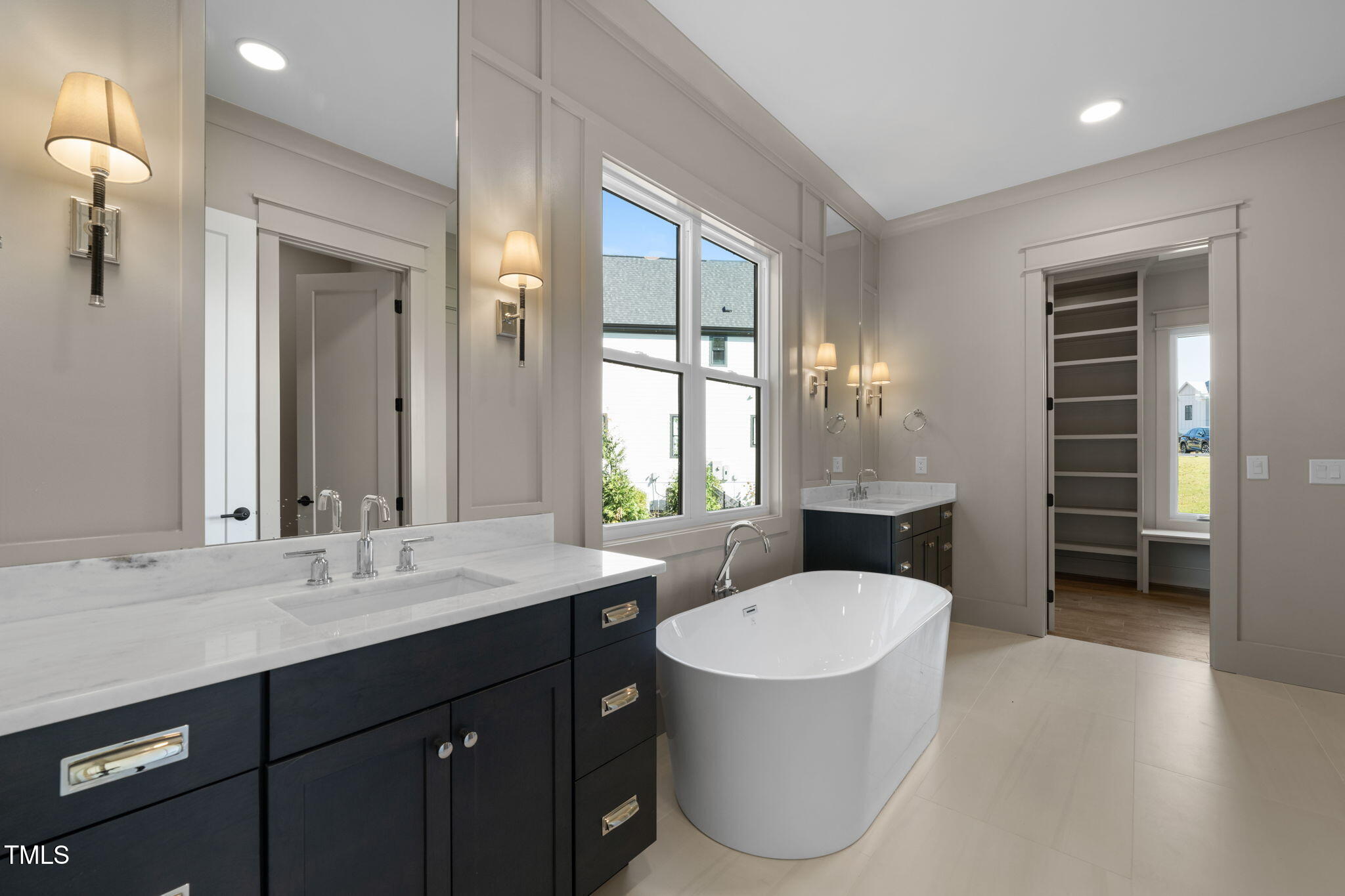 1601 Legacy Ridge Lane