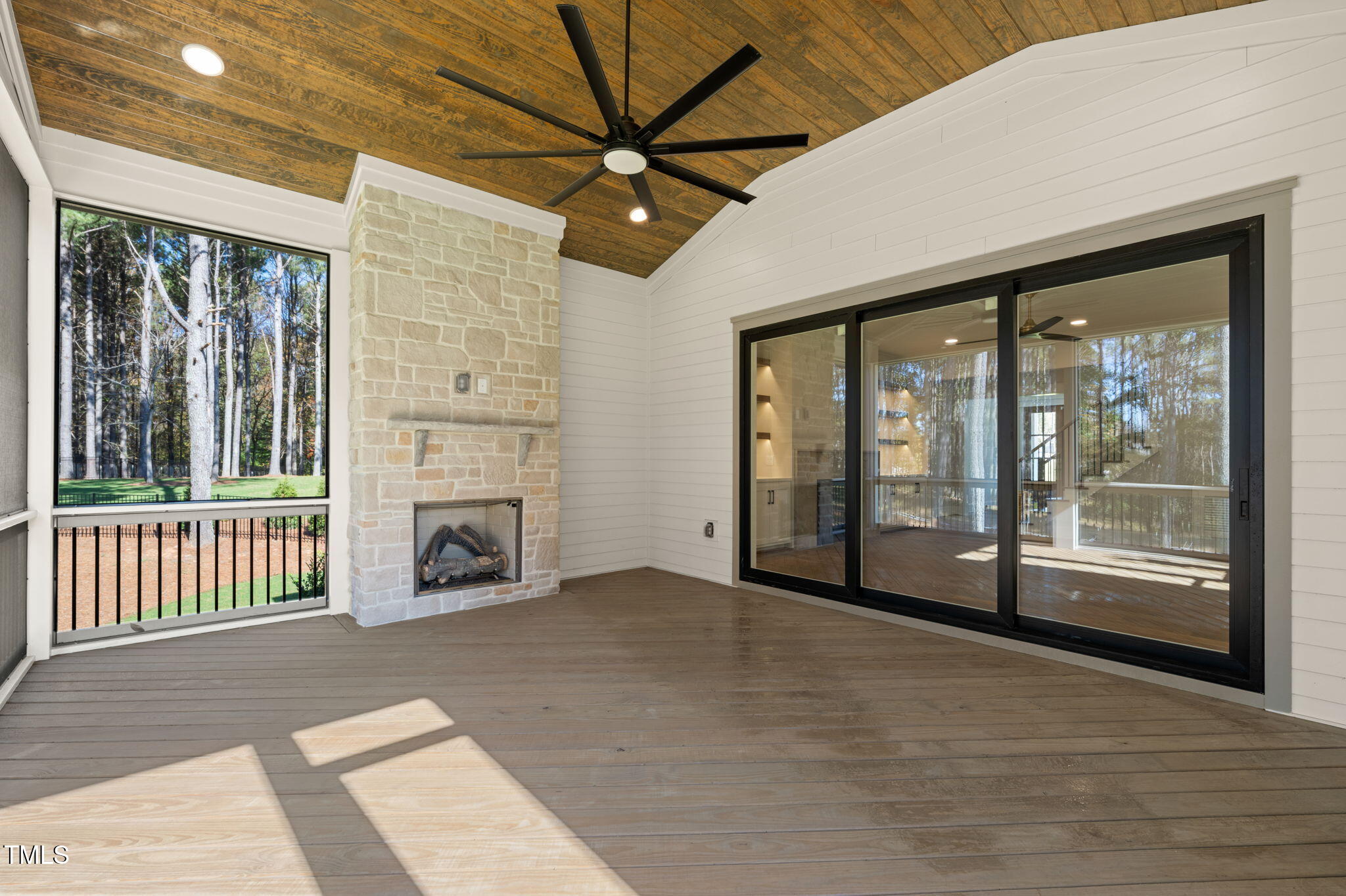 1601 Legacy Ridge Lane