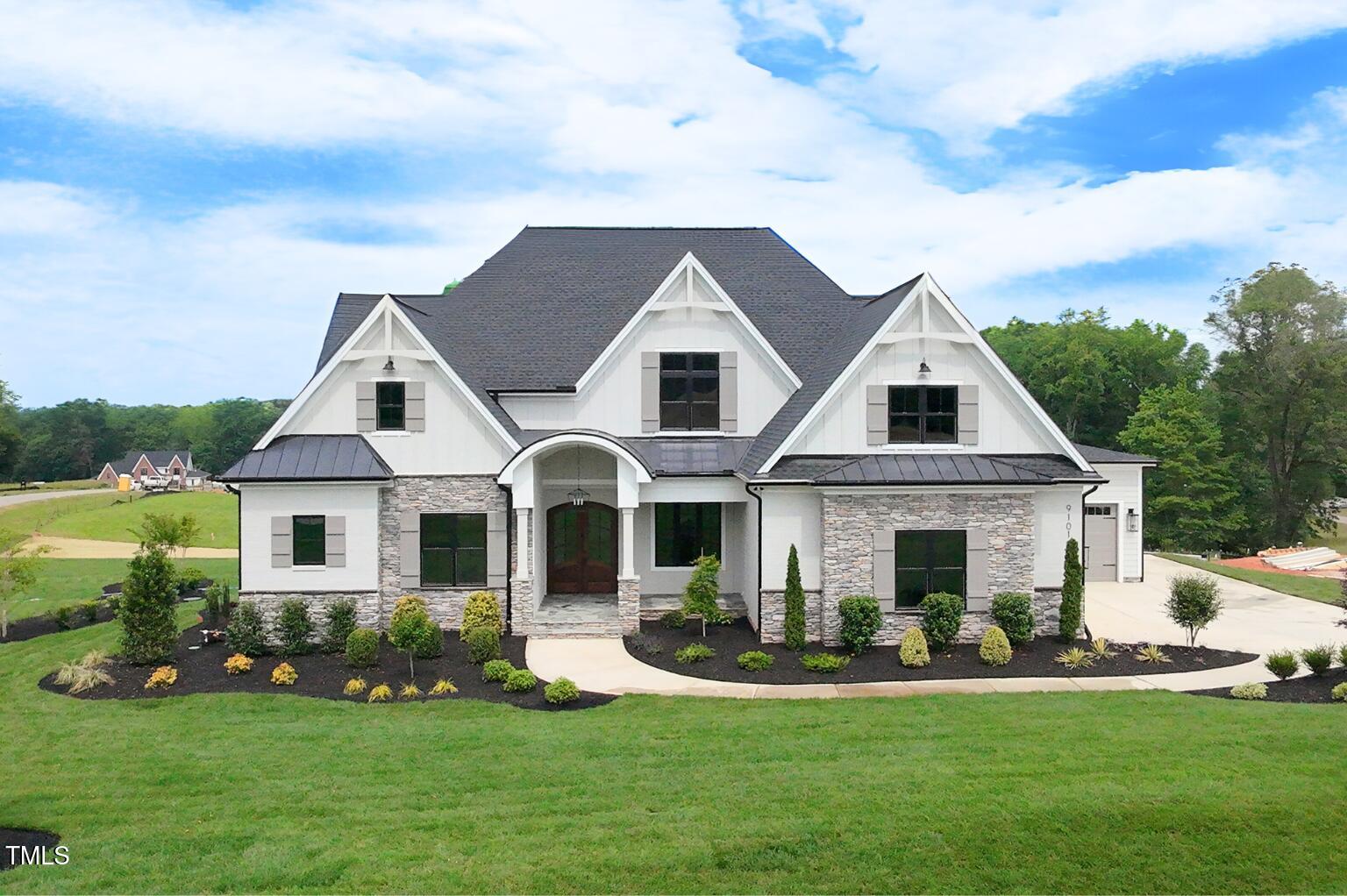 9101 Overlook Crest Drive