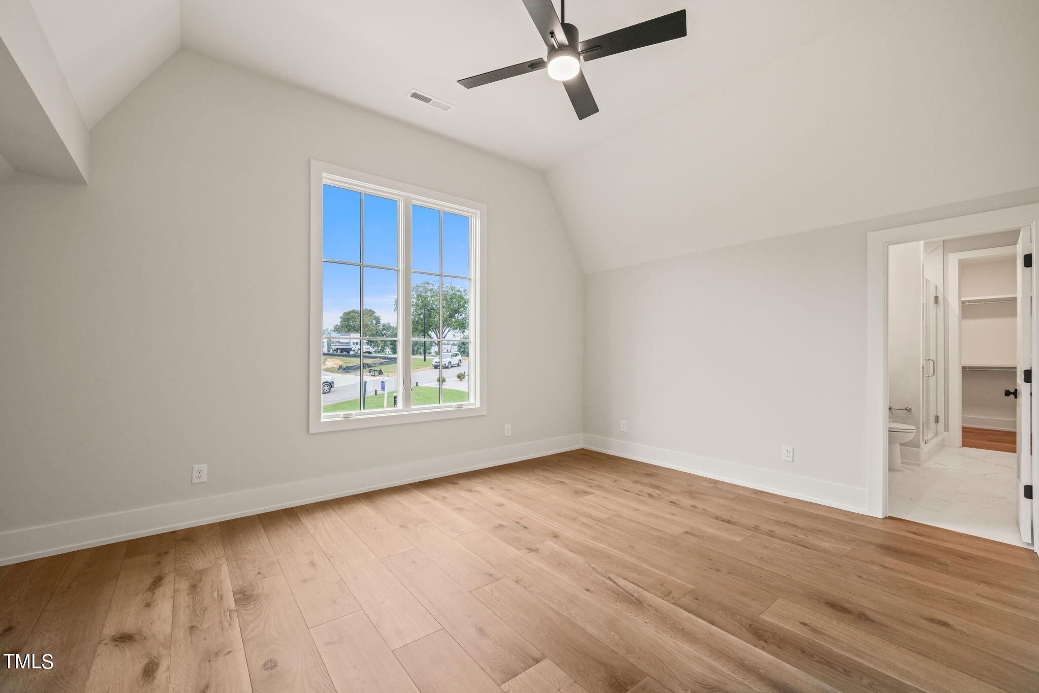 9008 Meadow Pointe Court