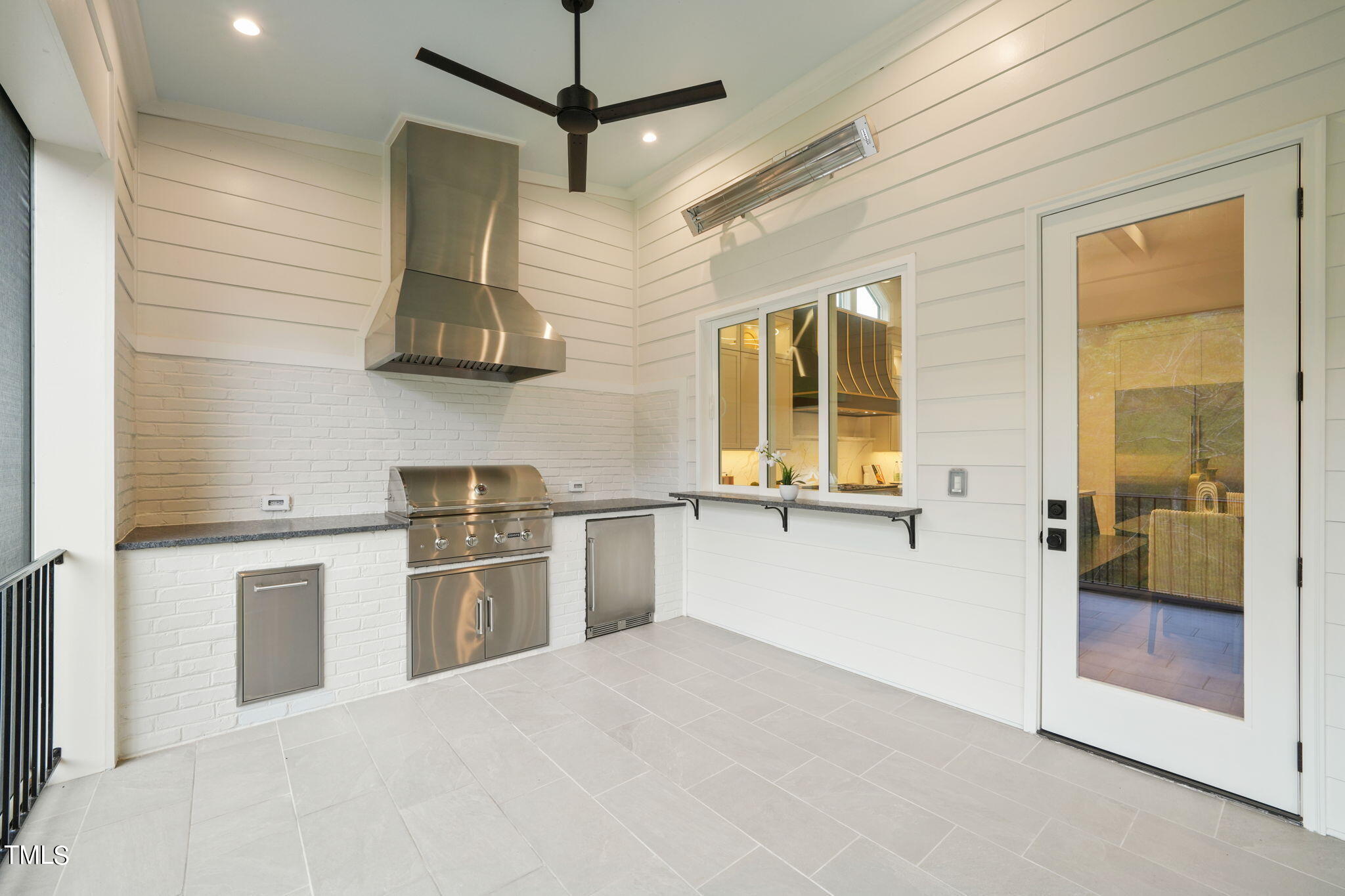 1621 Legacy Ridge Lane