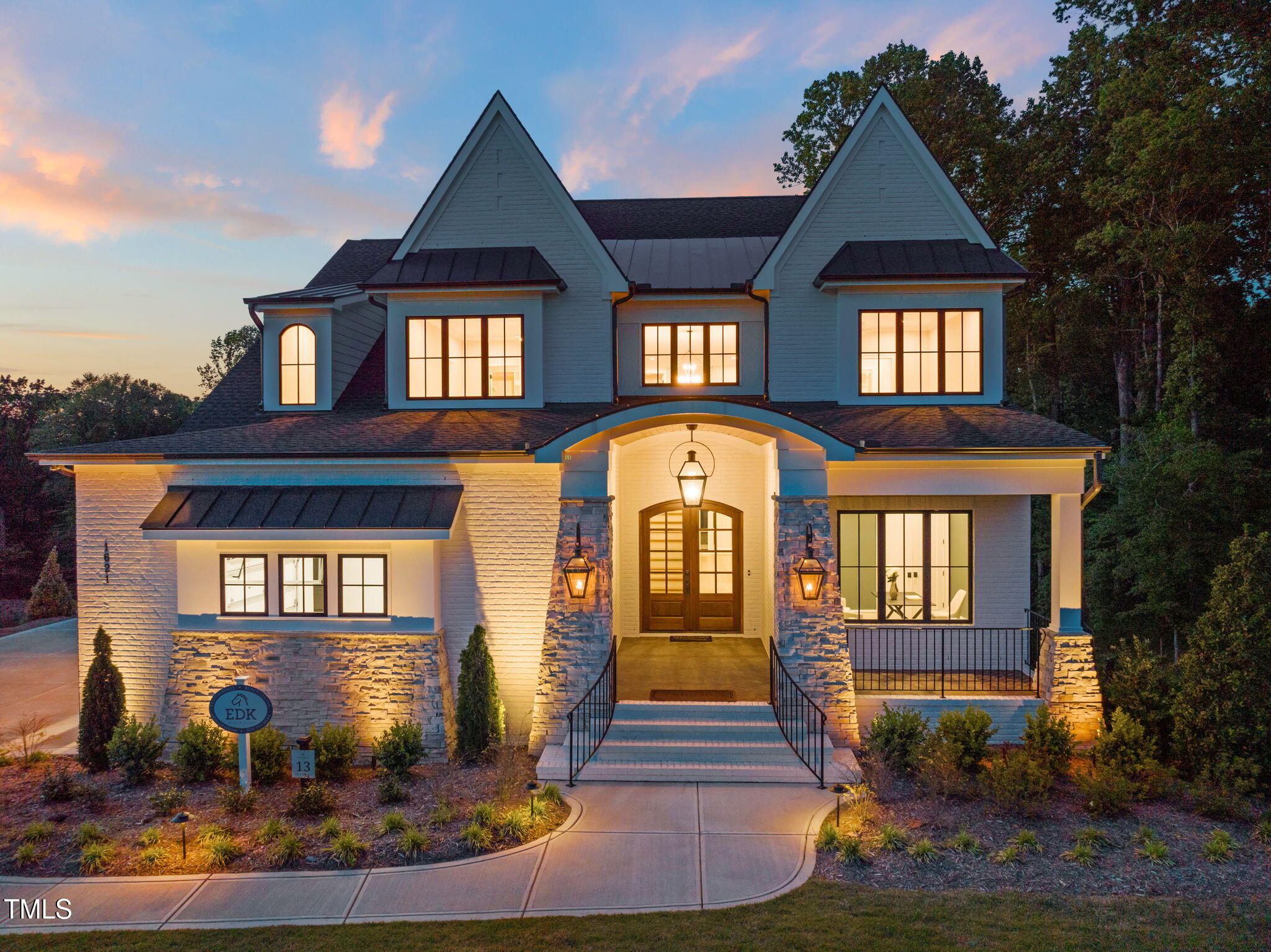 1621 Legacy Ridge Lane
