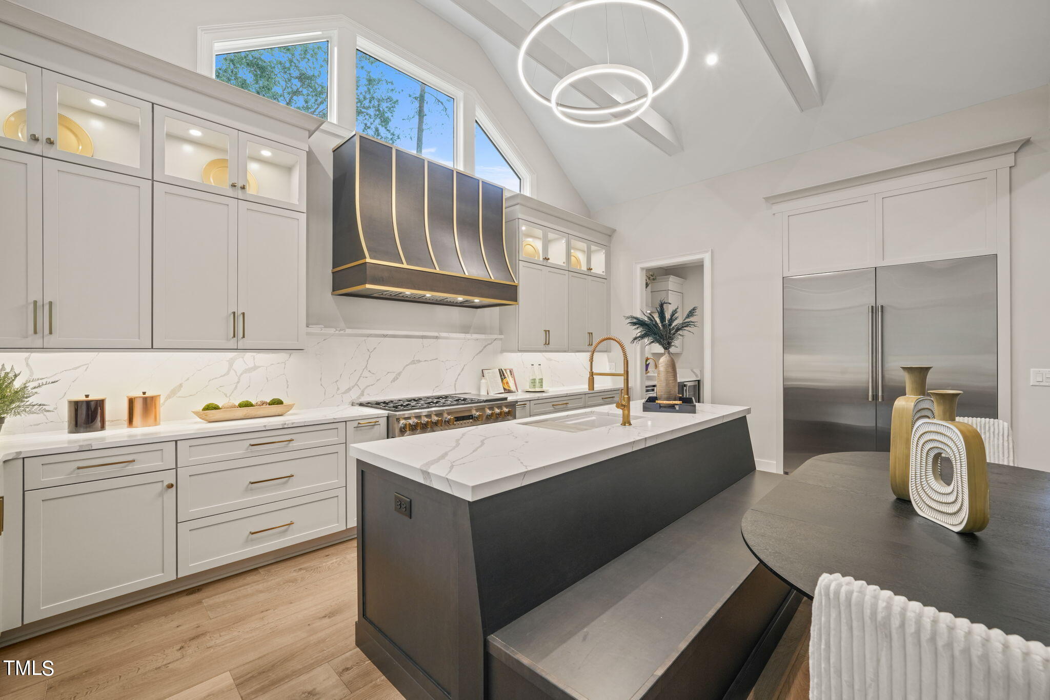 1621 Legacy Ridge Lane