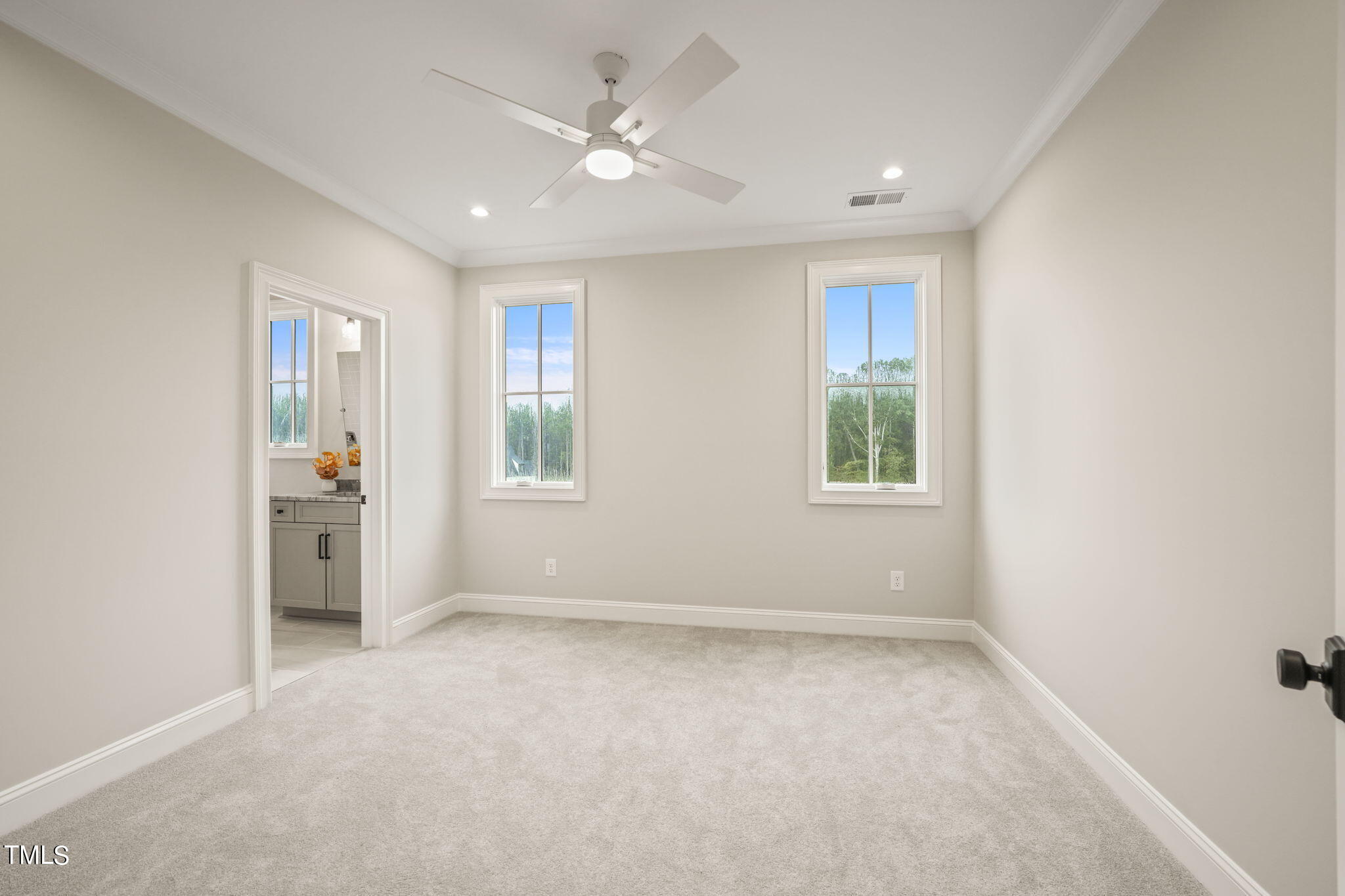 1621 Legacy Ridge Lane