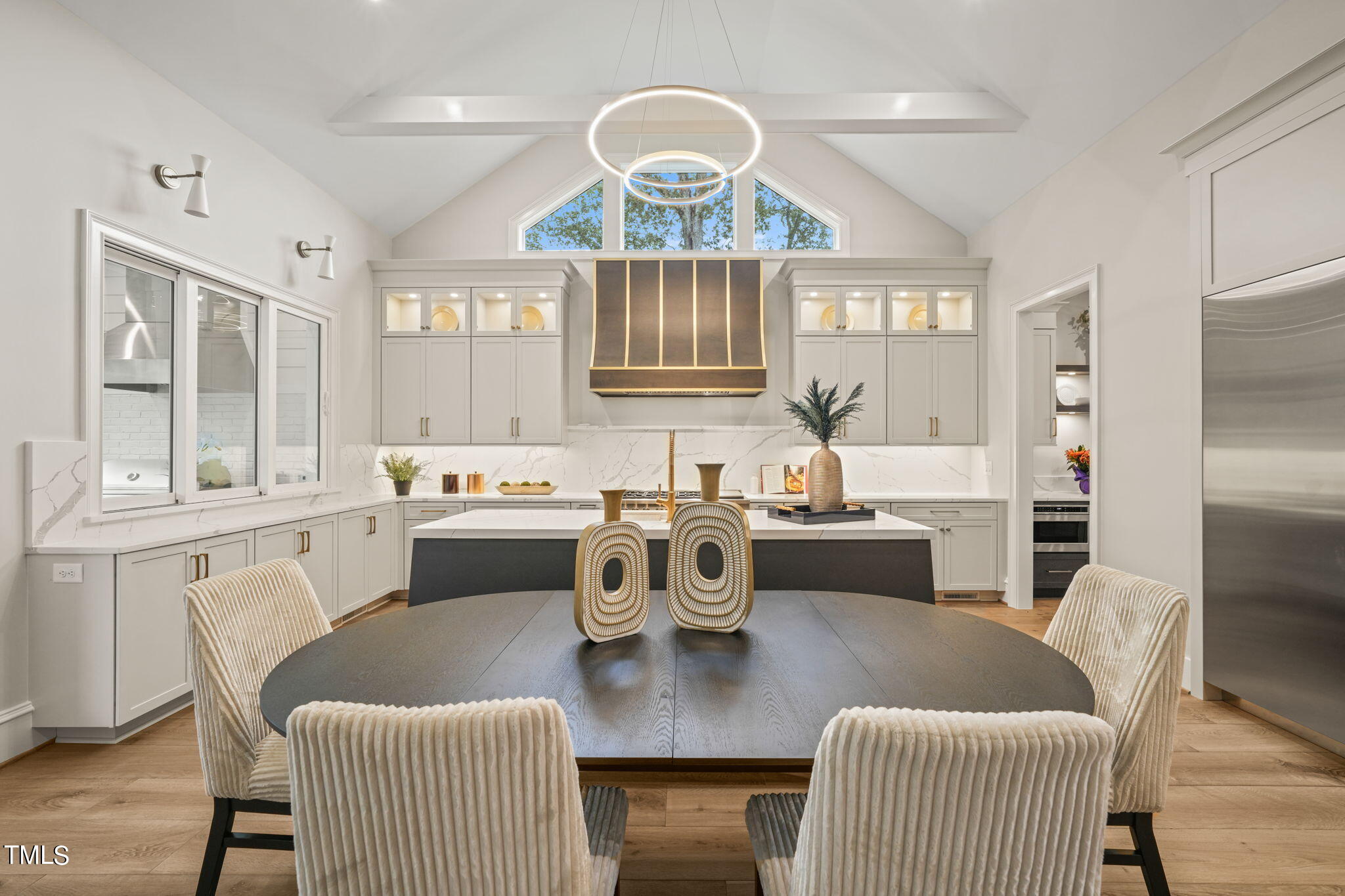 1621 Legacy Ridge Lane