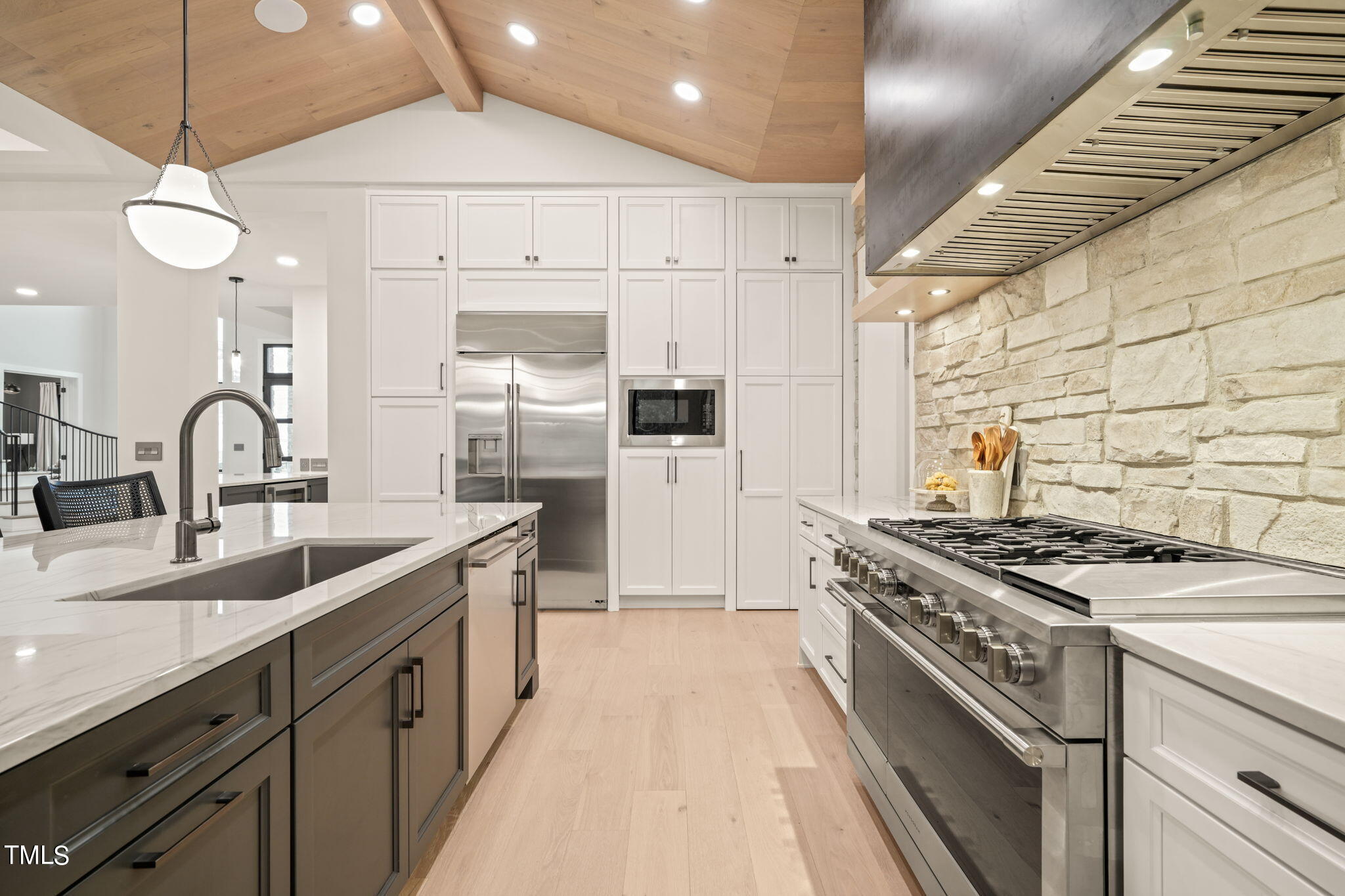 1701 Legacy Ridge Lane