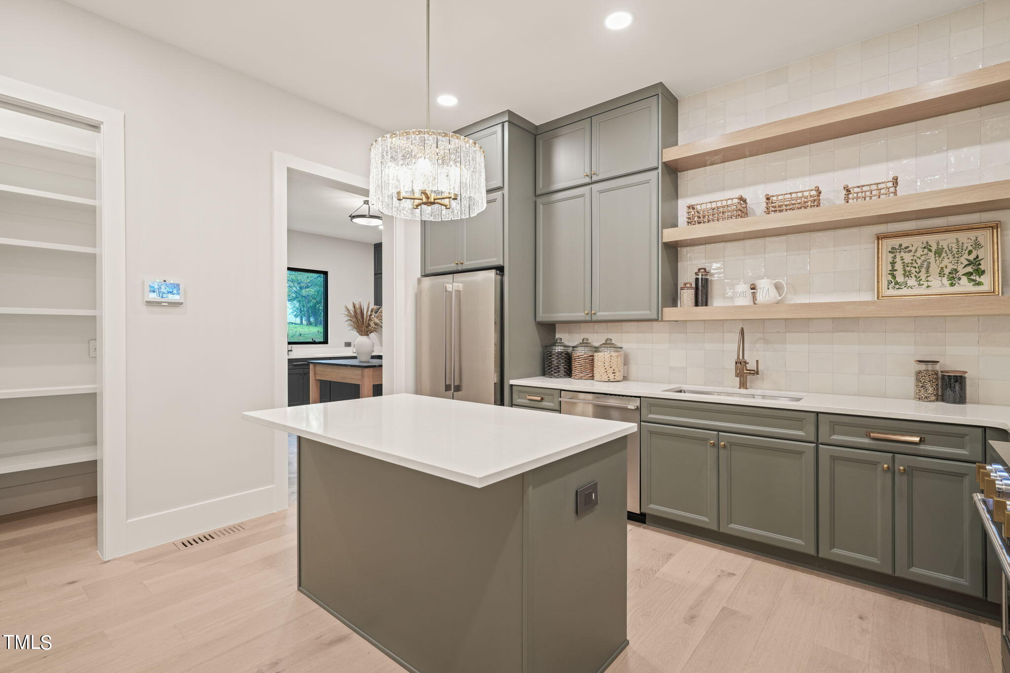1701 Legacy Ridge Lane