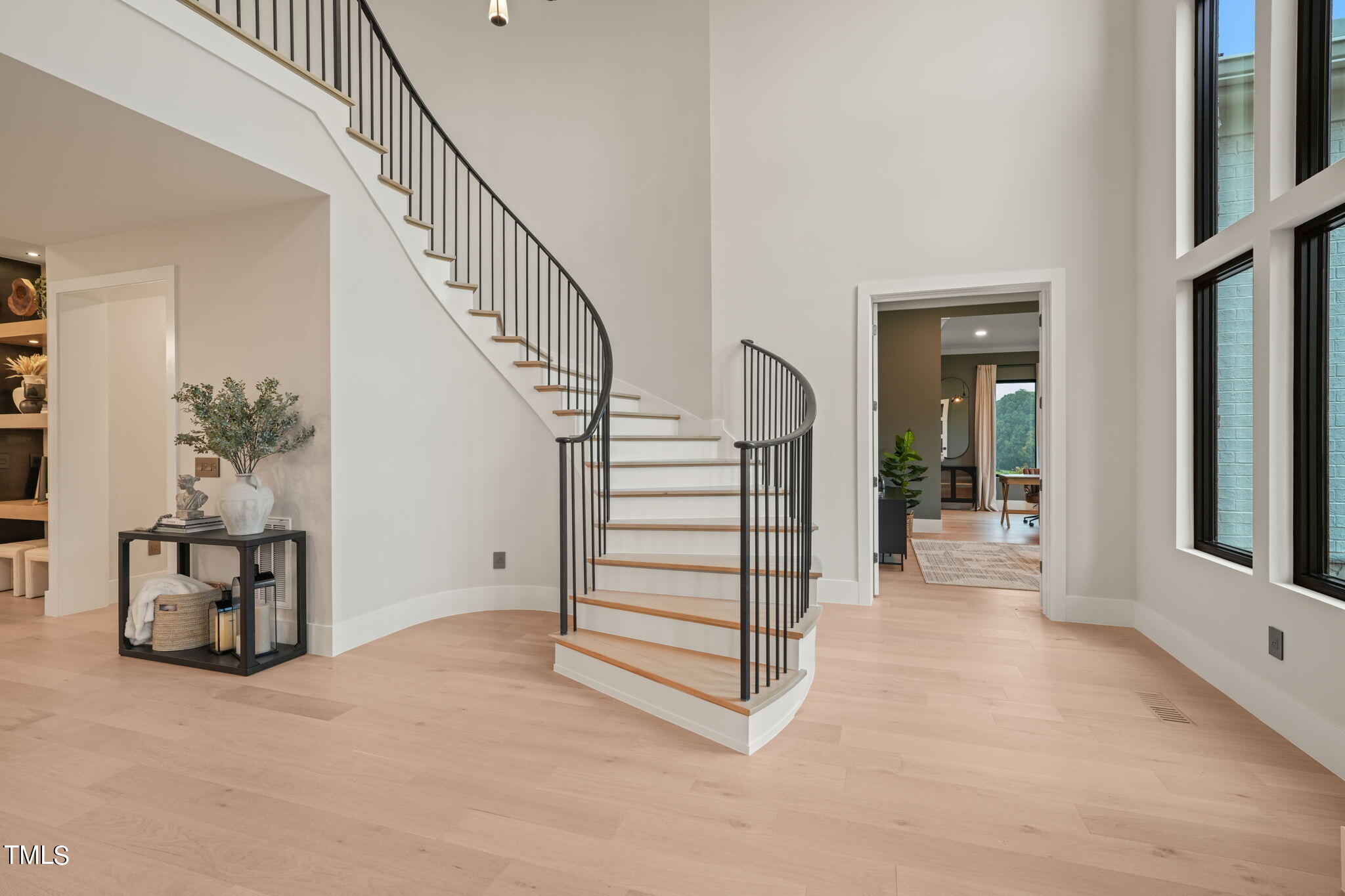 1701 Legacy Ridge Lane