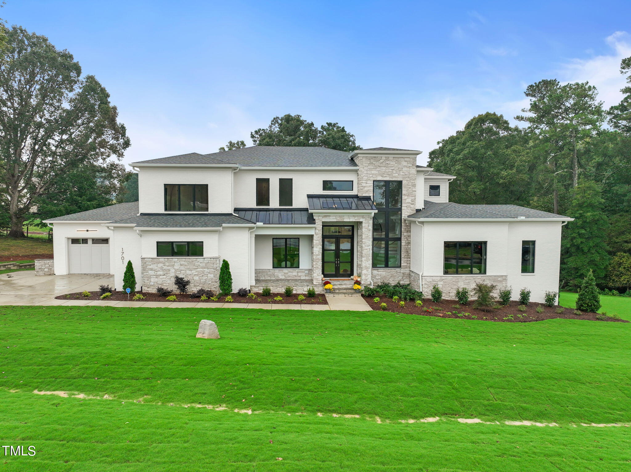 1701 Legacy Ridge Lane