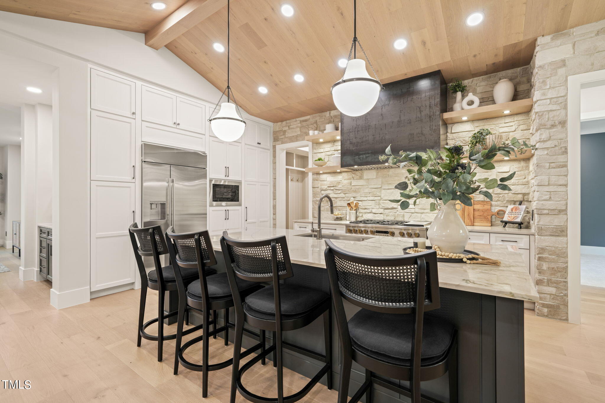 1701 Legacy Ridge Lane