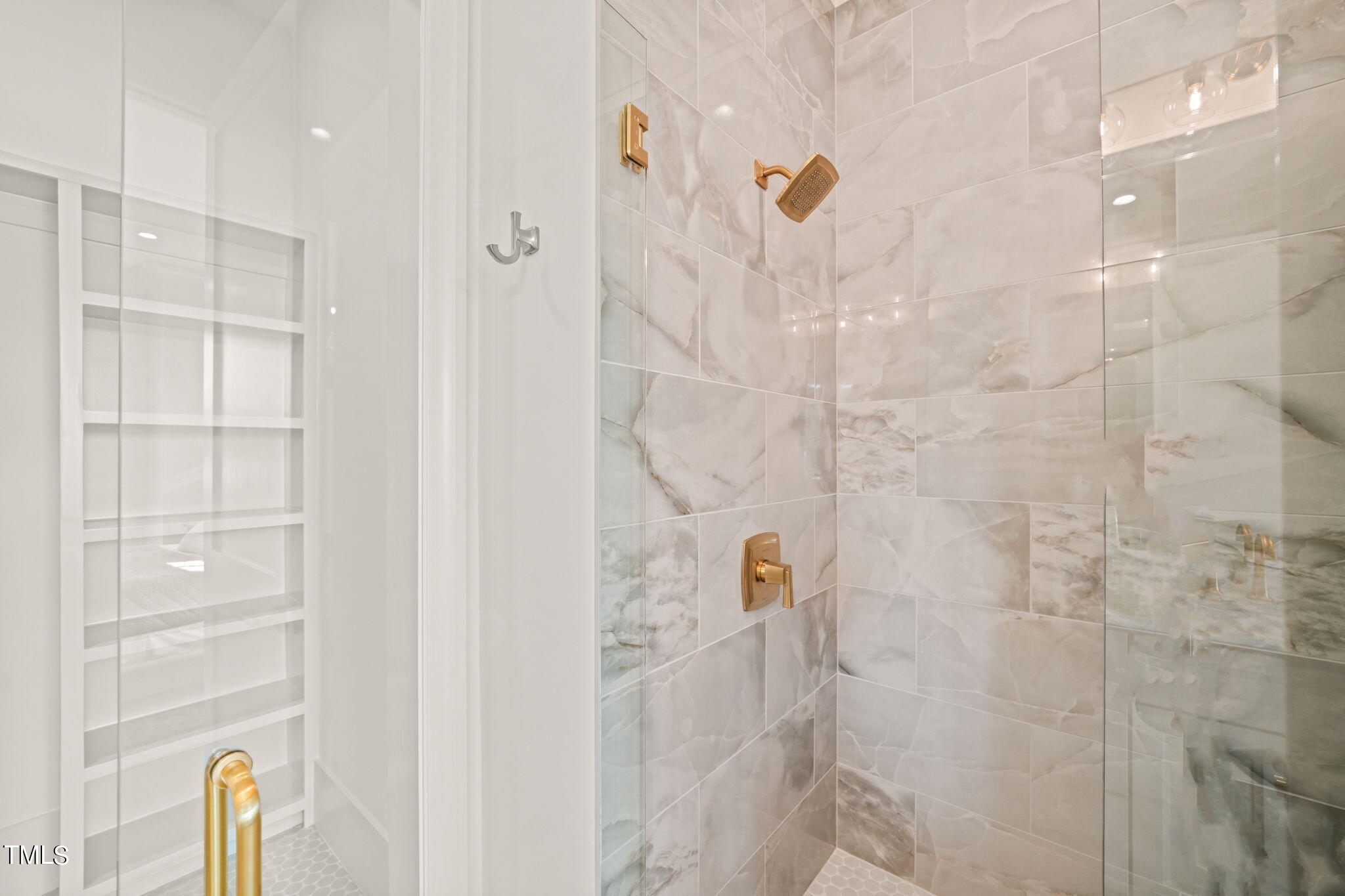 8916 Grand Highland Way