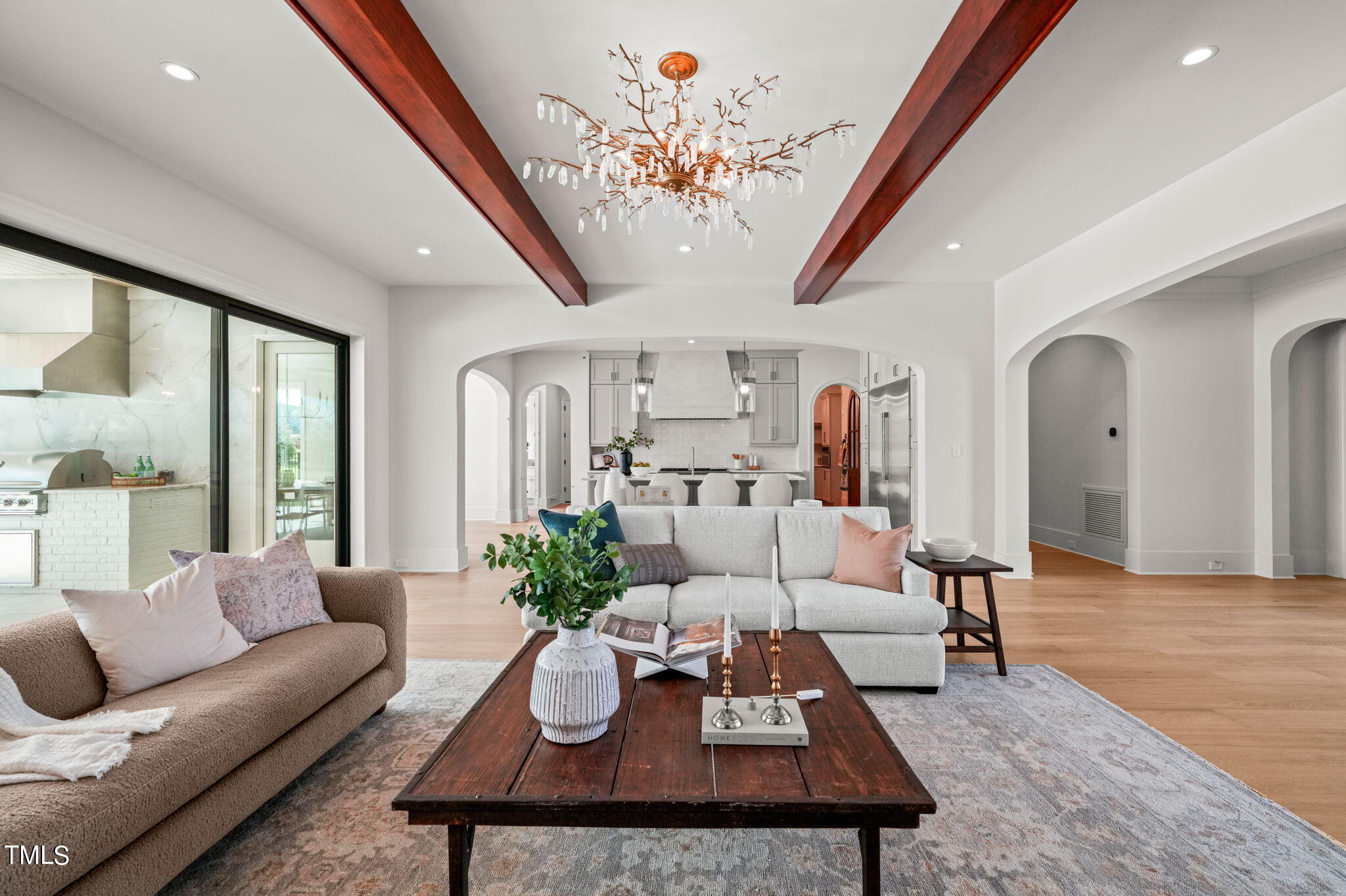 8916 Grand Highland Way