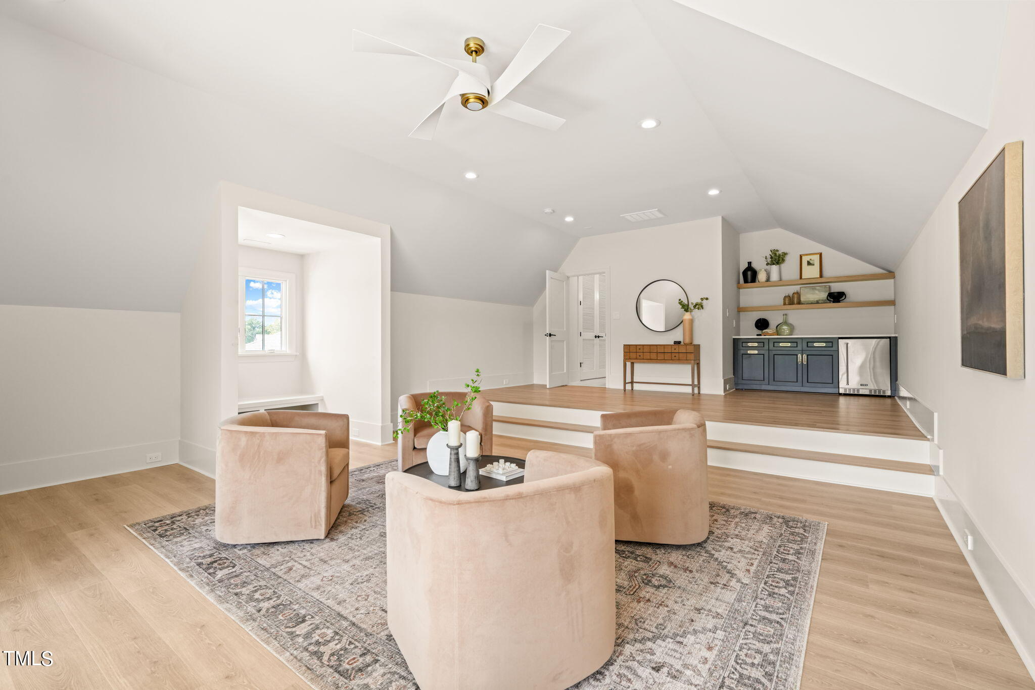 8916 Grand Highland Way