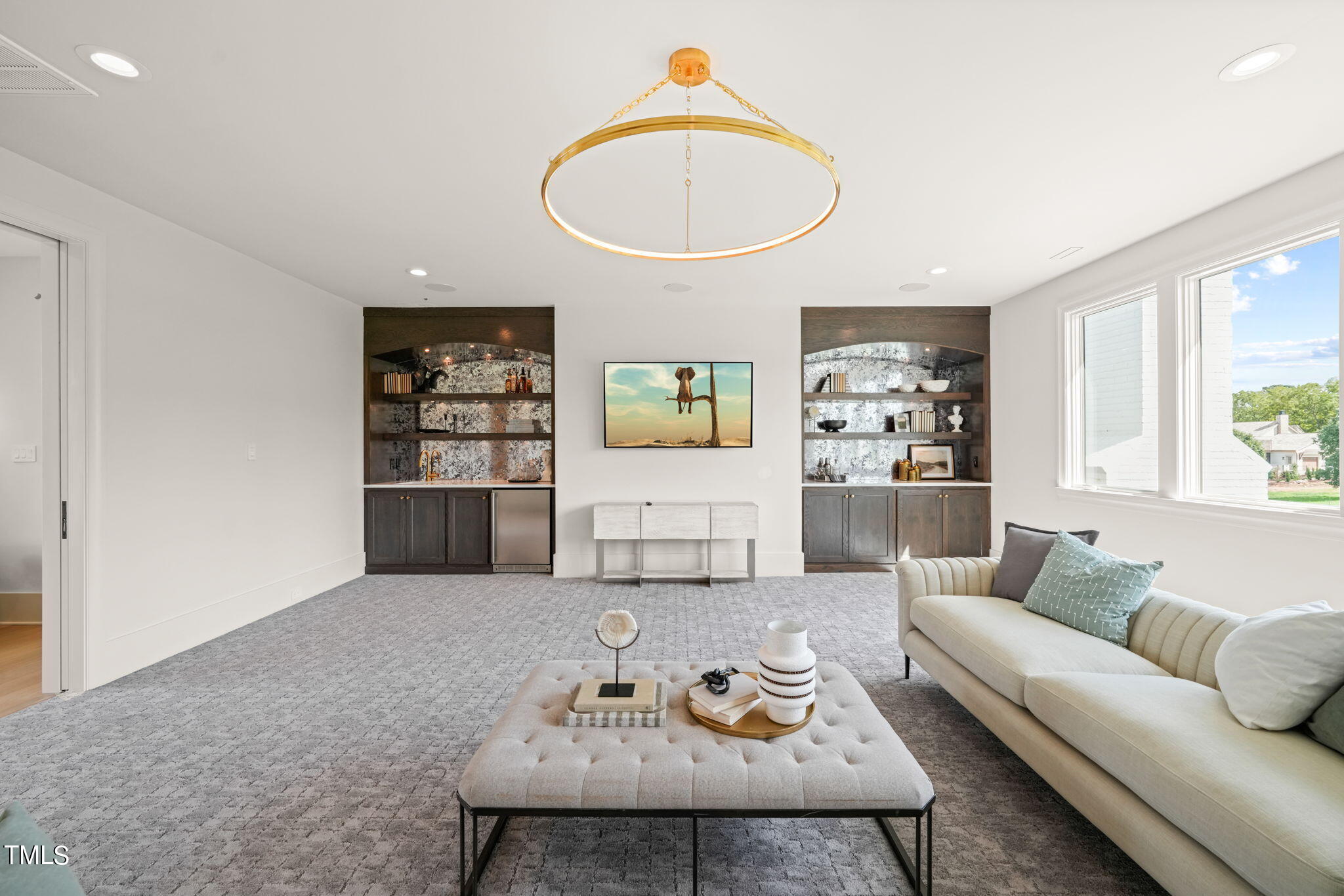 8916 Grand Highland Way