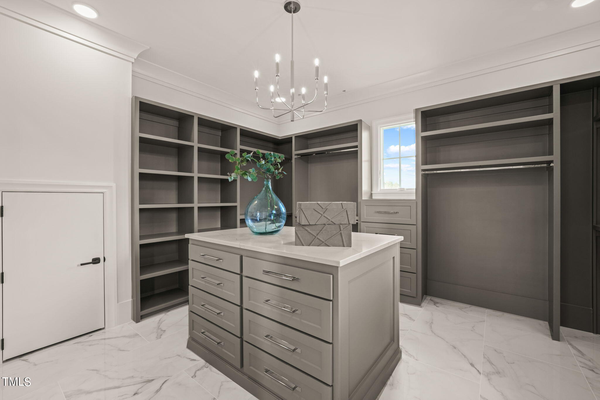 8916 Grand Highland Way