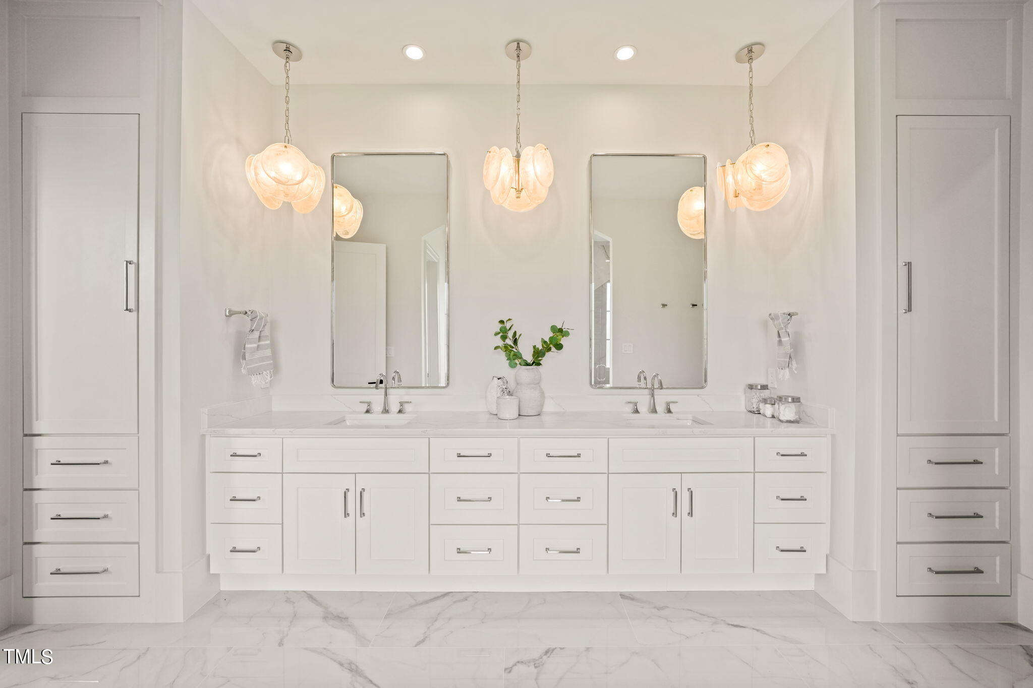 8916 Grand Highland Way