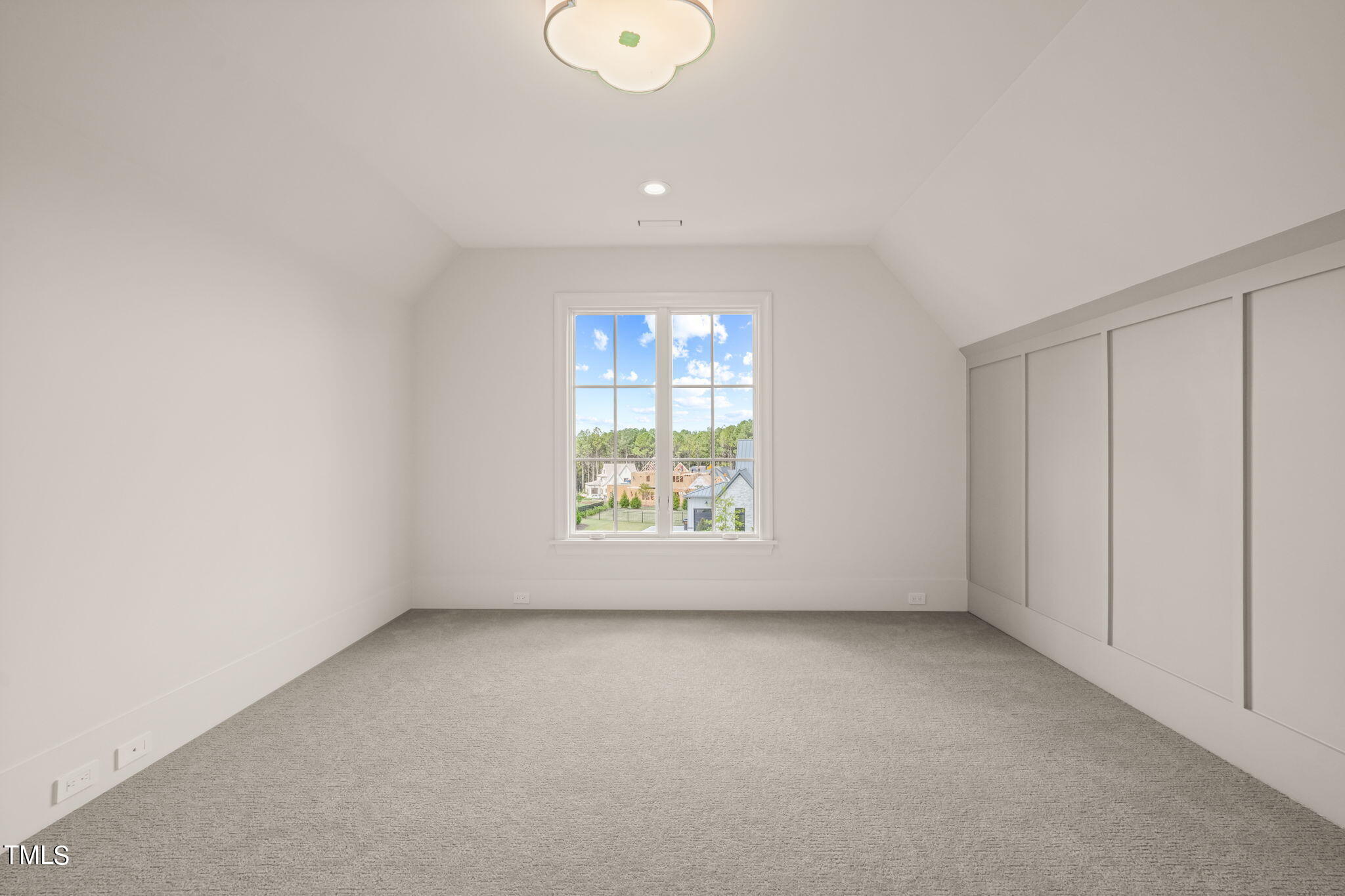 8916 Grand Highland Way