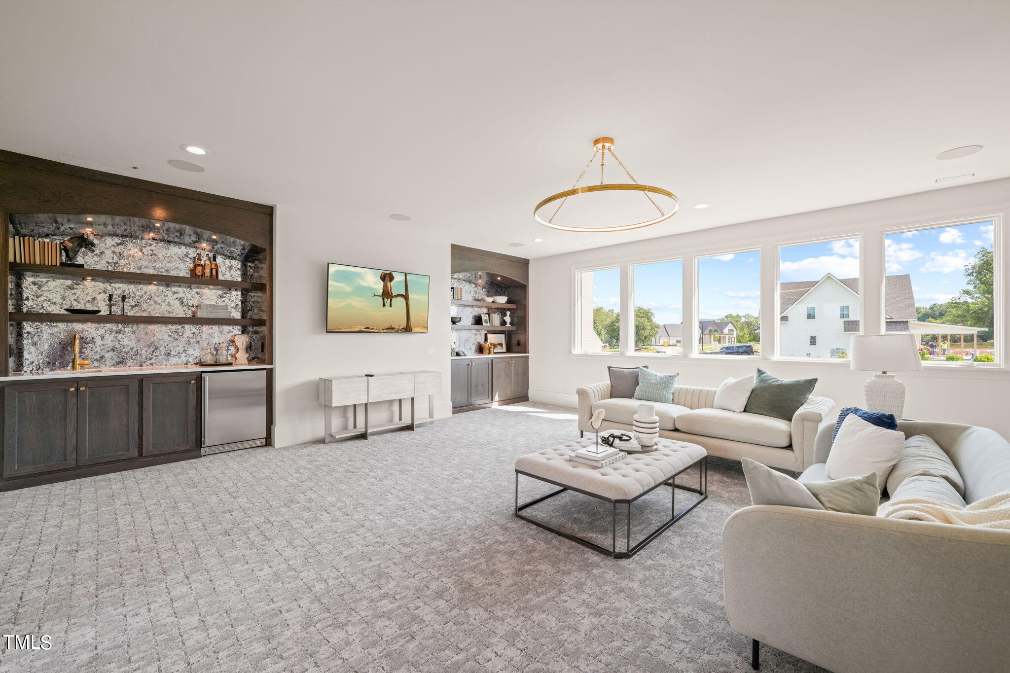 8916 Grand Highland Way