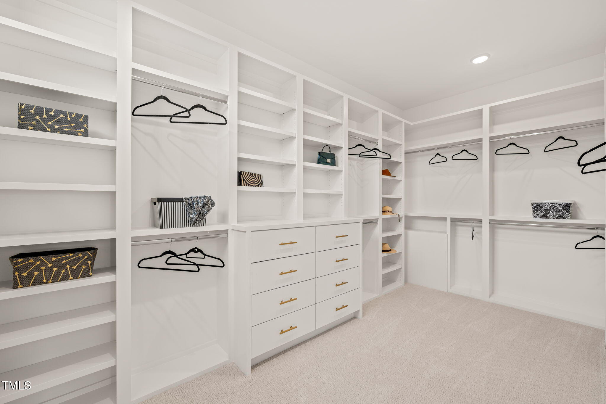 9009 Meadow Pointe Court
