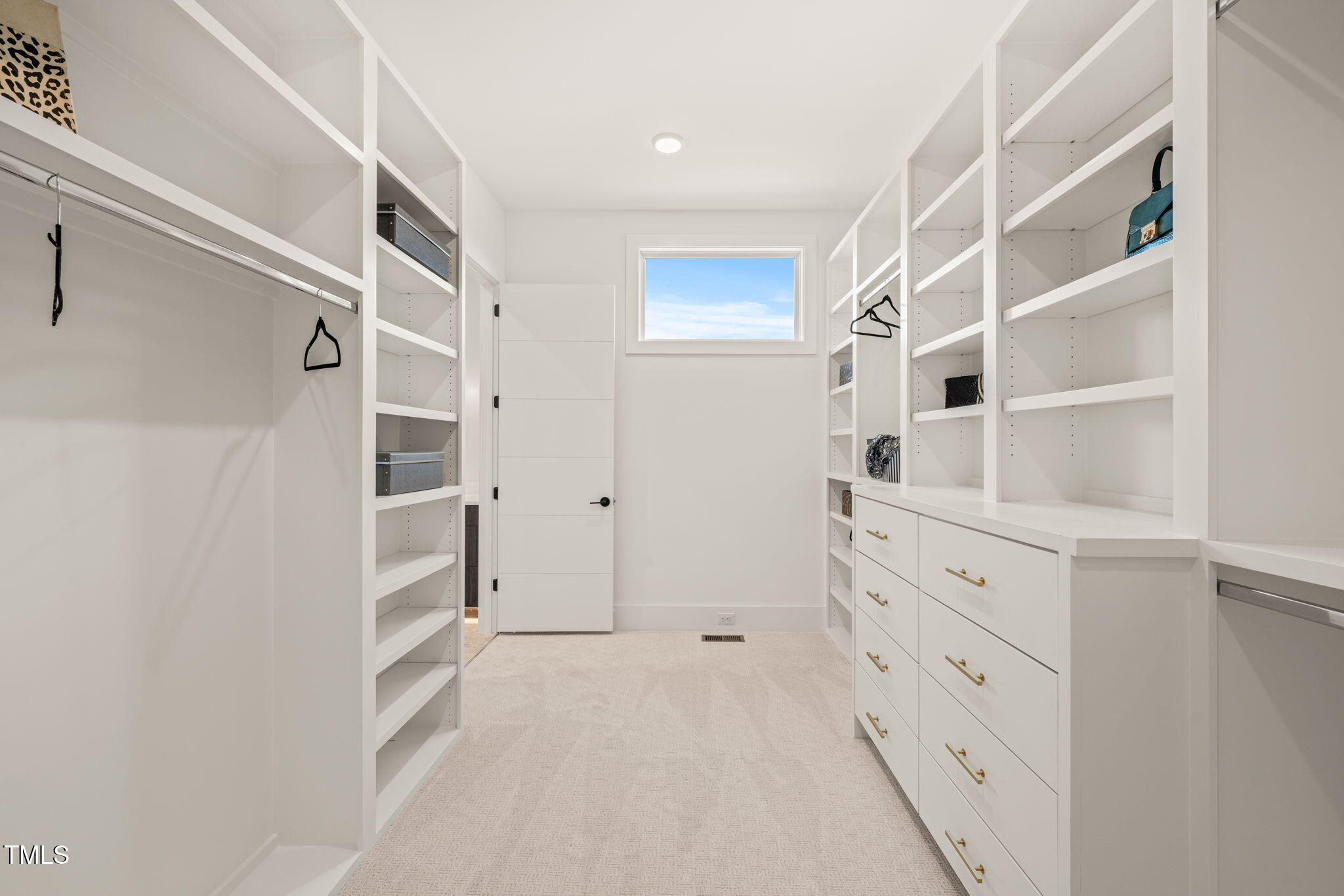 9009 Meadow Pointe Court