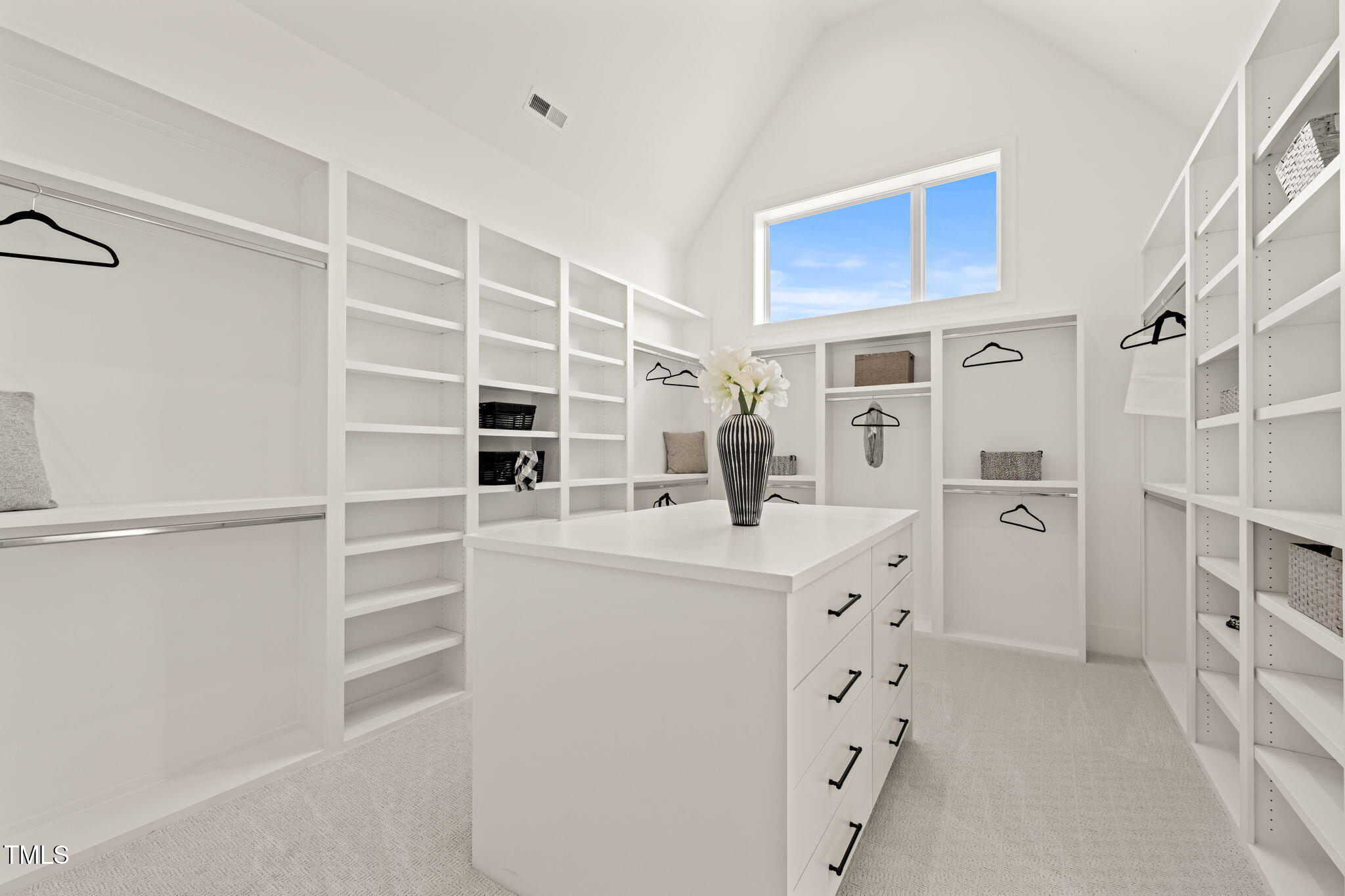 9009 Meadow Pointe Court