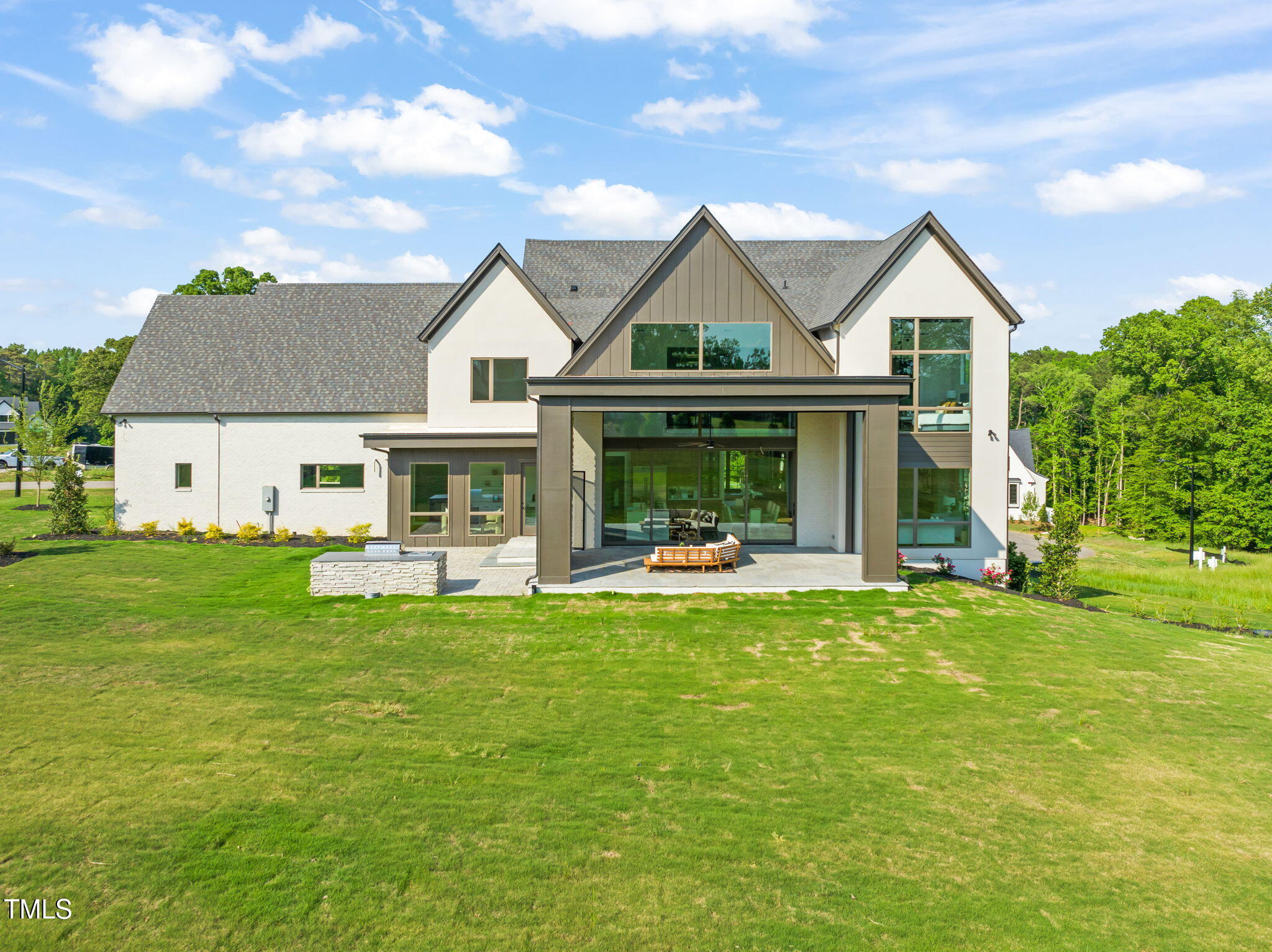 9009 Meadow Pointe Court