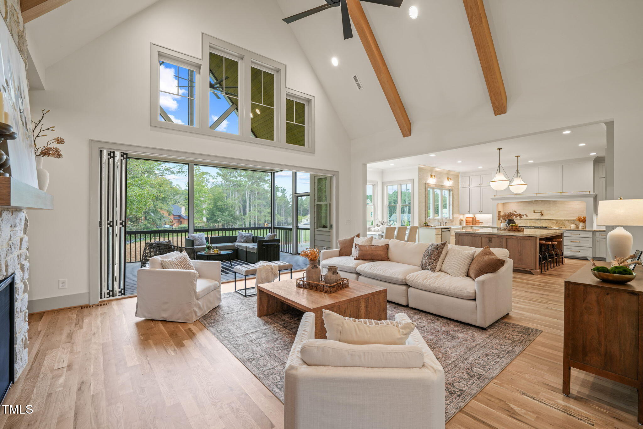 8909 Grand Highland Way