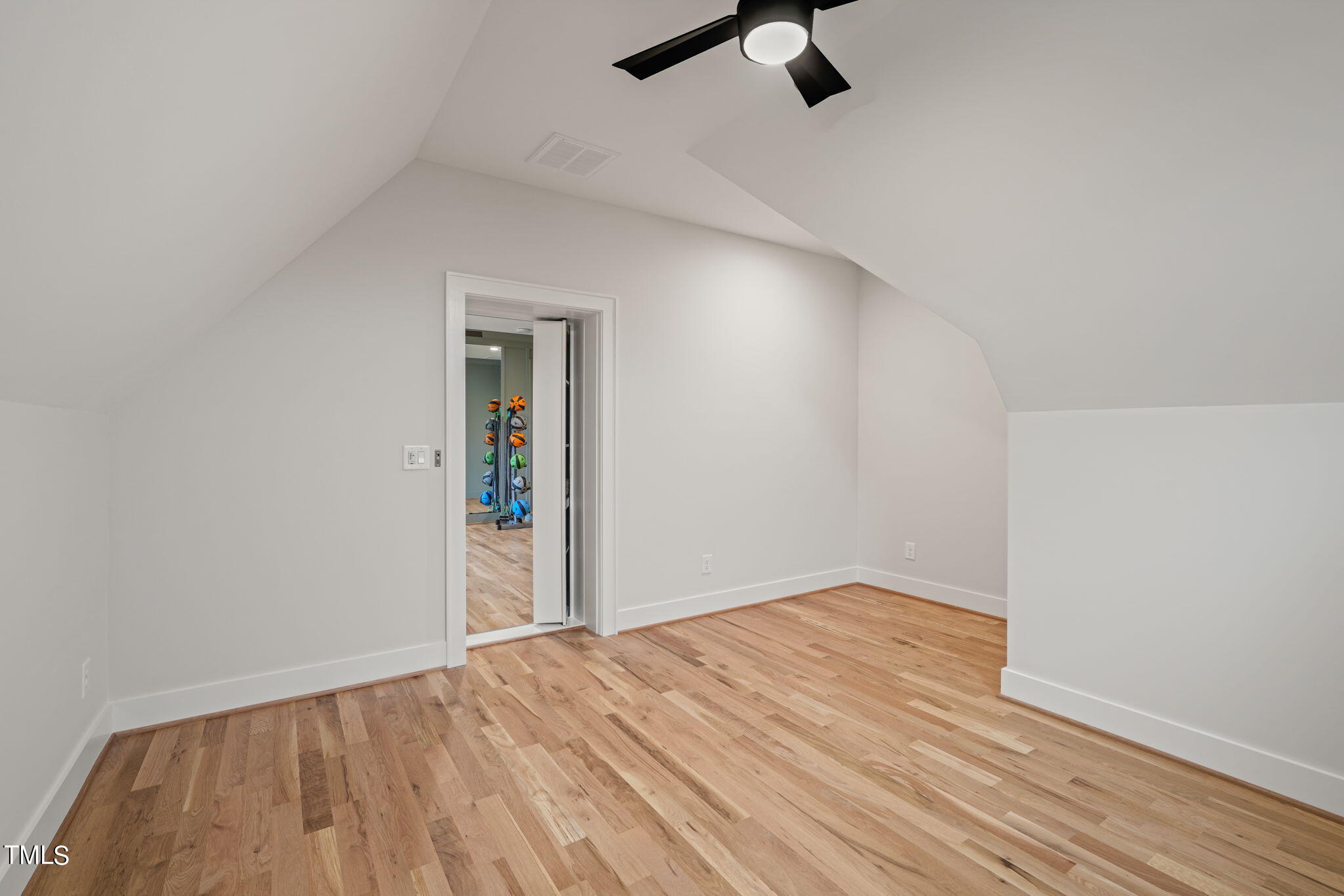 8909 Grand Highland Way