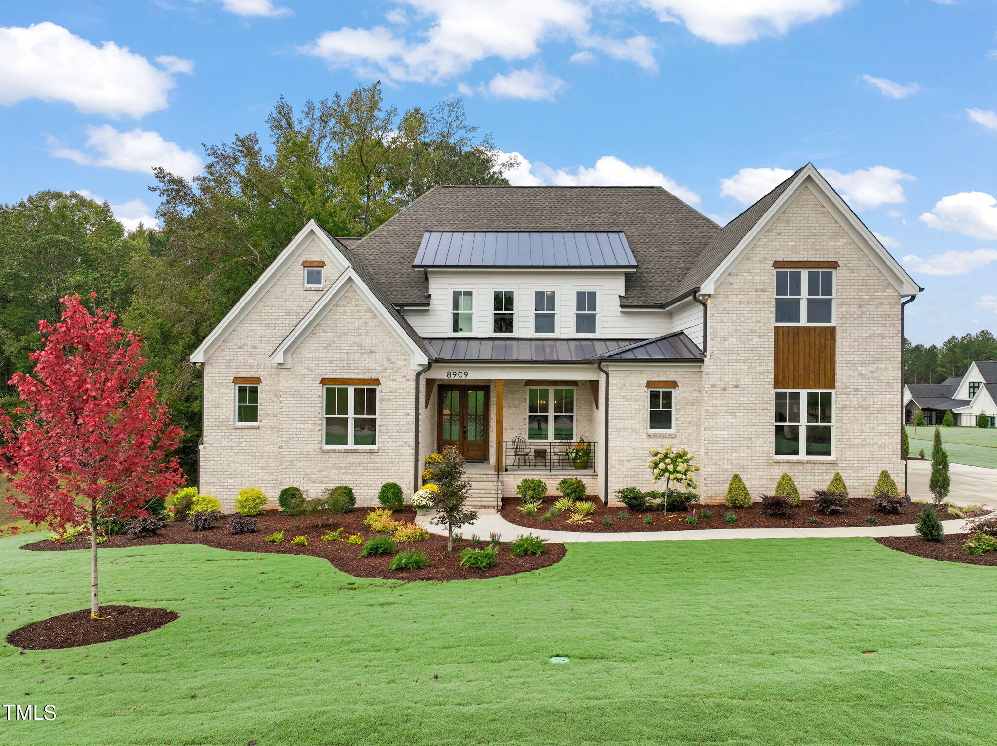 8909 Grand Highland Way