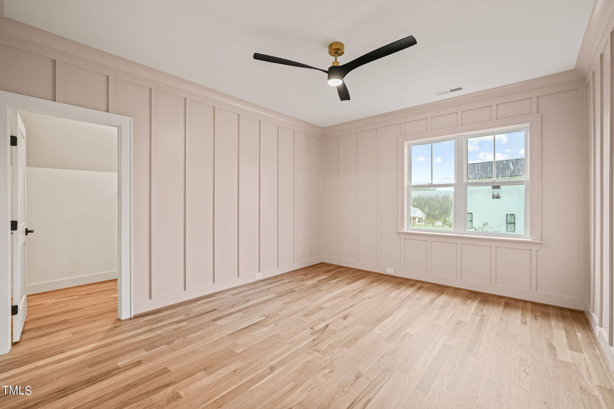 8909 Grand Highland Way