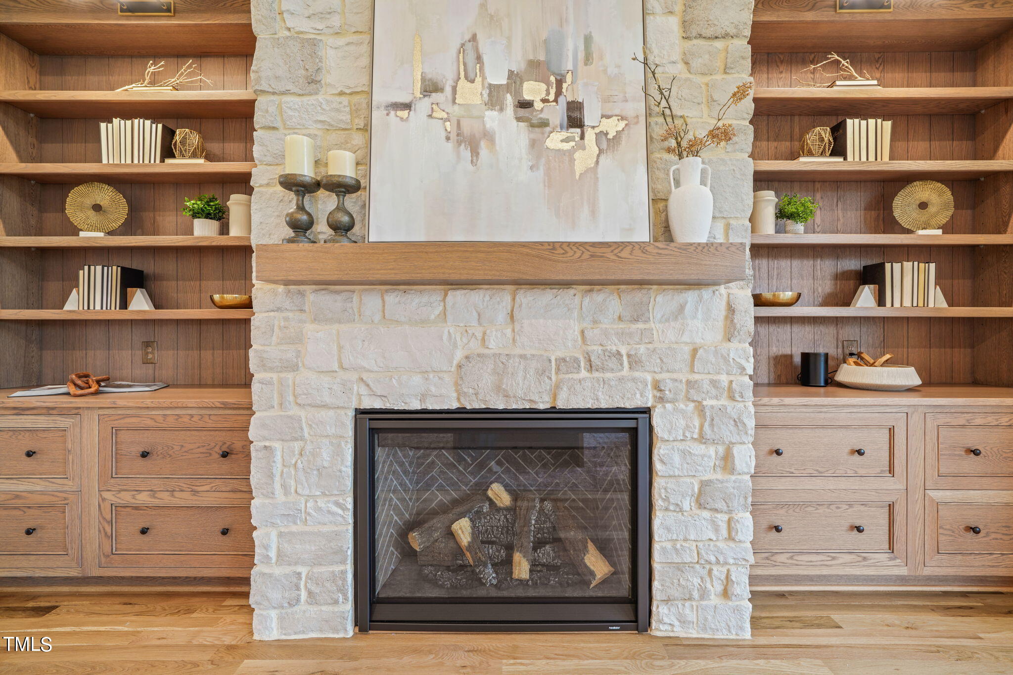 8909 Grand Highland Way