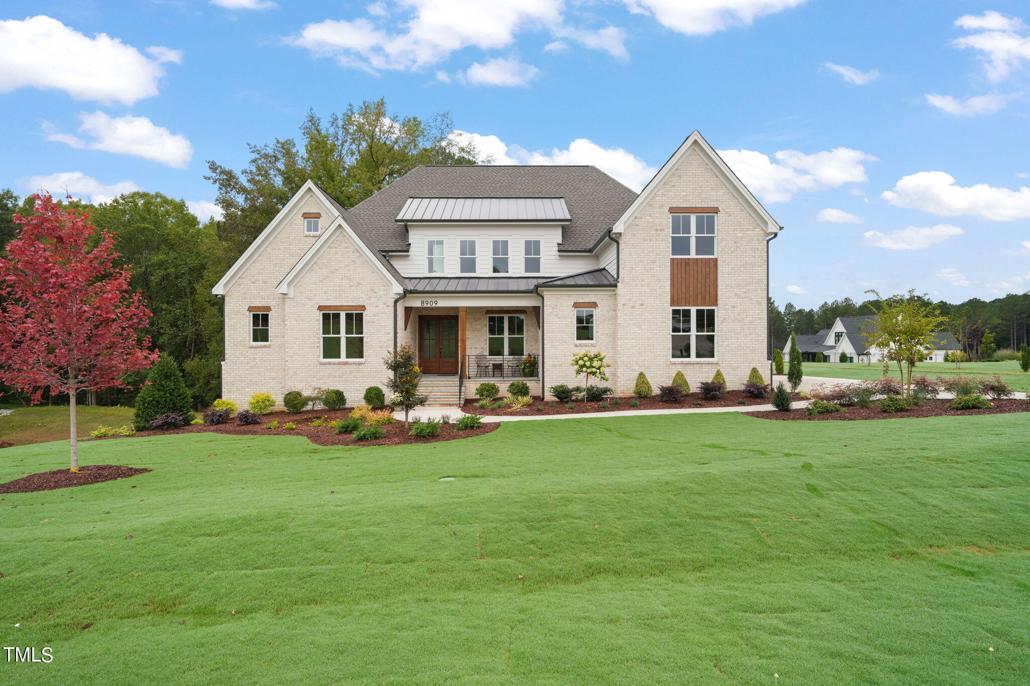 8909 Grand Highland Way