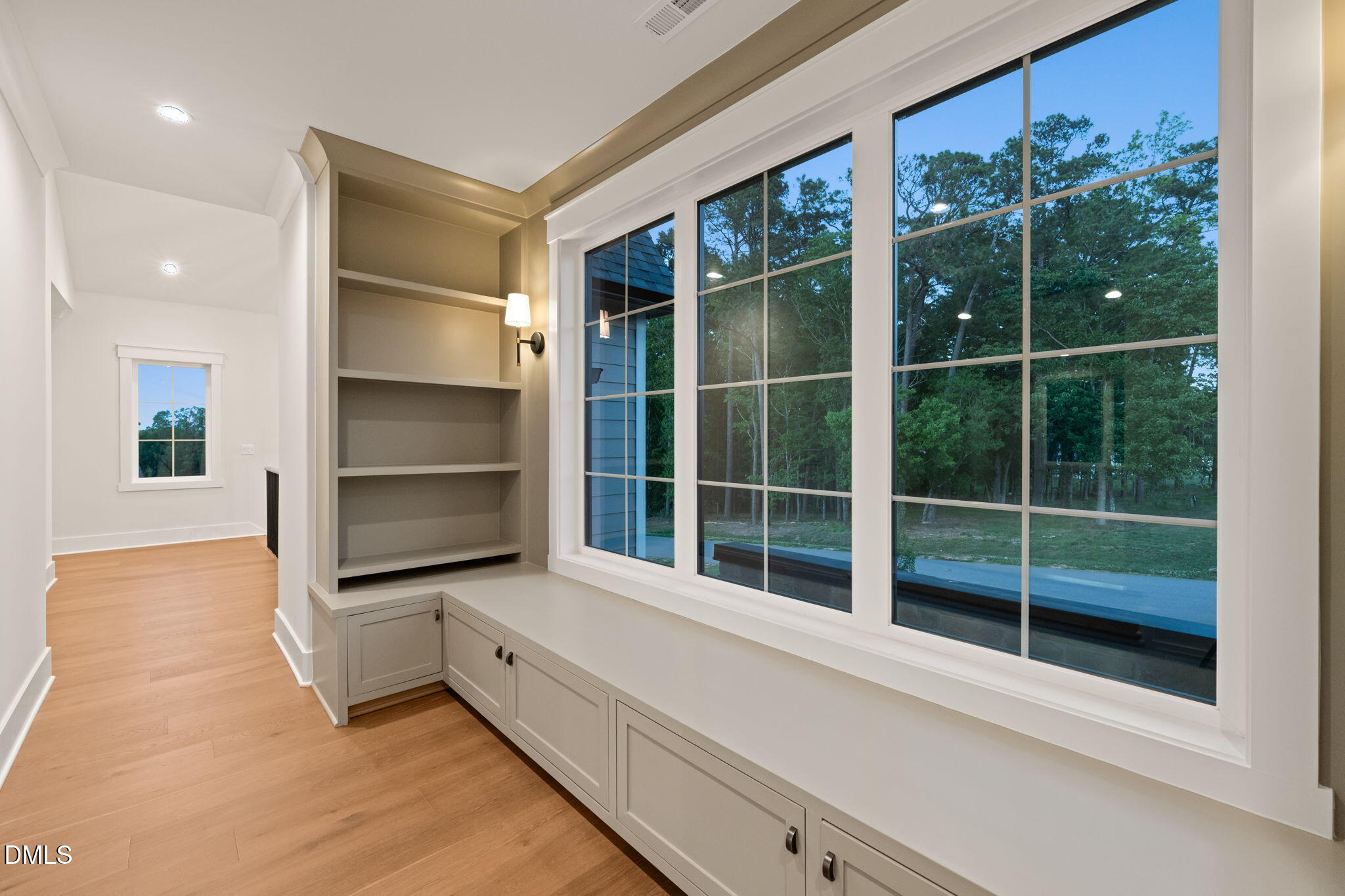 9105 Overlook Crest Drive