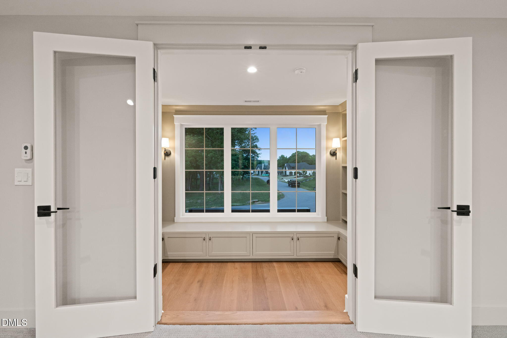 9105 Overlook Crest Drive