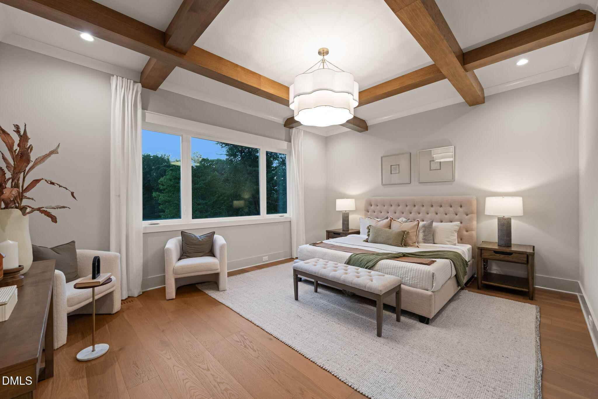 9105 Overlook Crest Drive