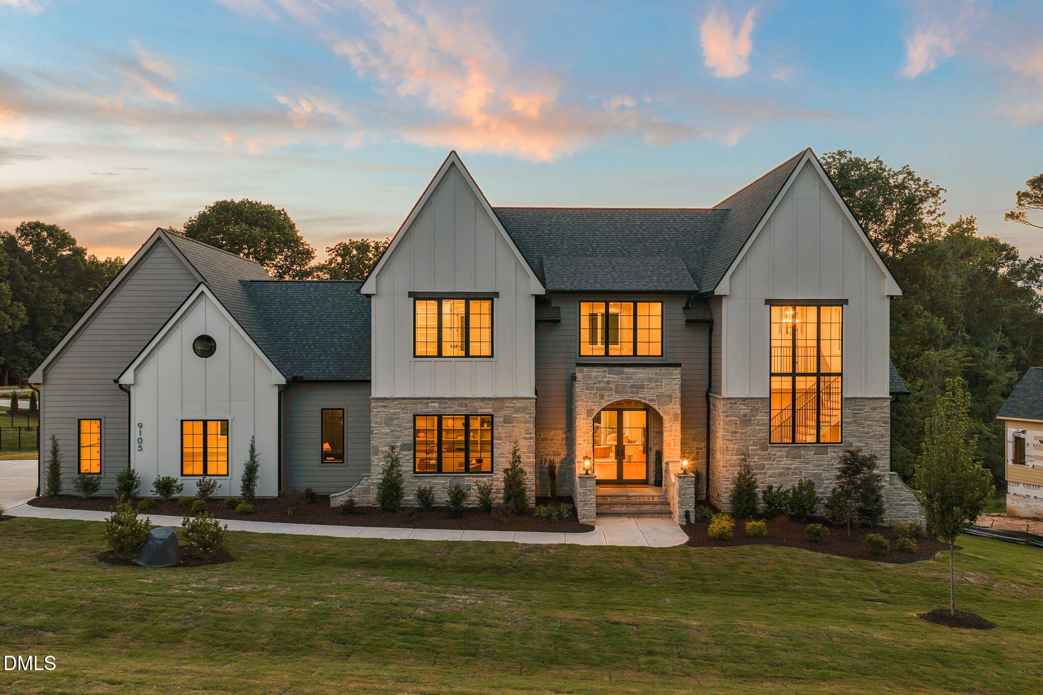 9105 Overlook Crest Drive