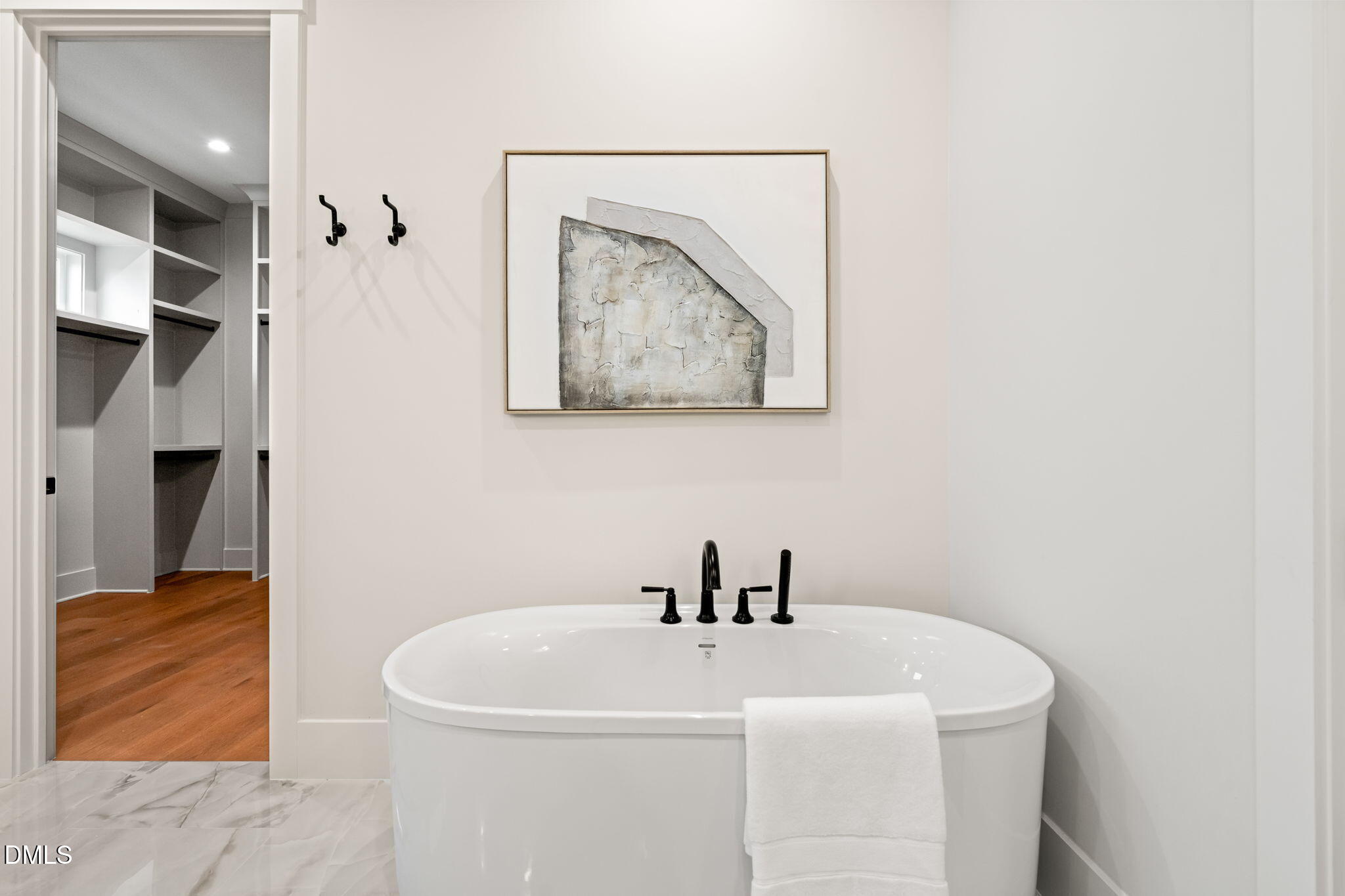 9105 Overlook Crest Drive