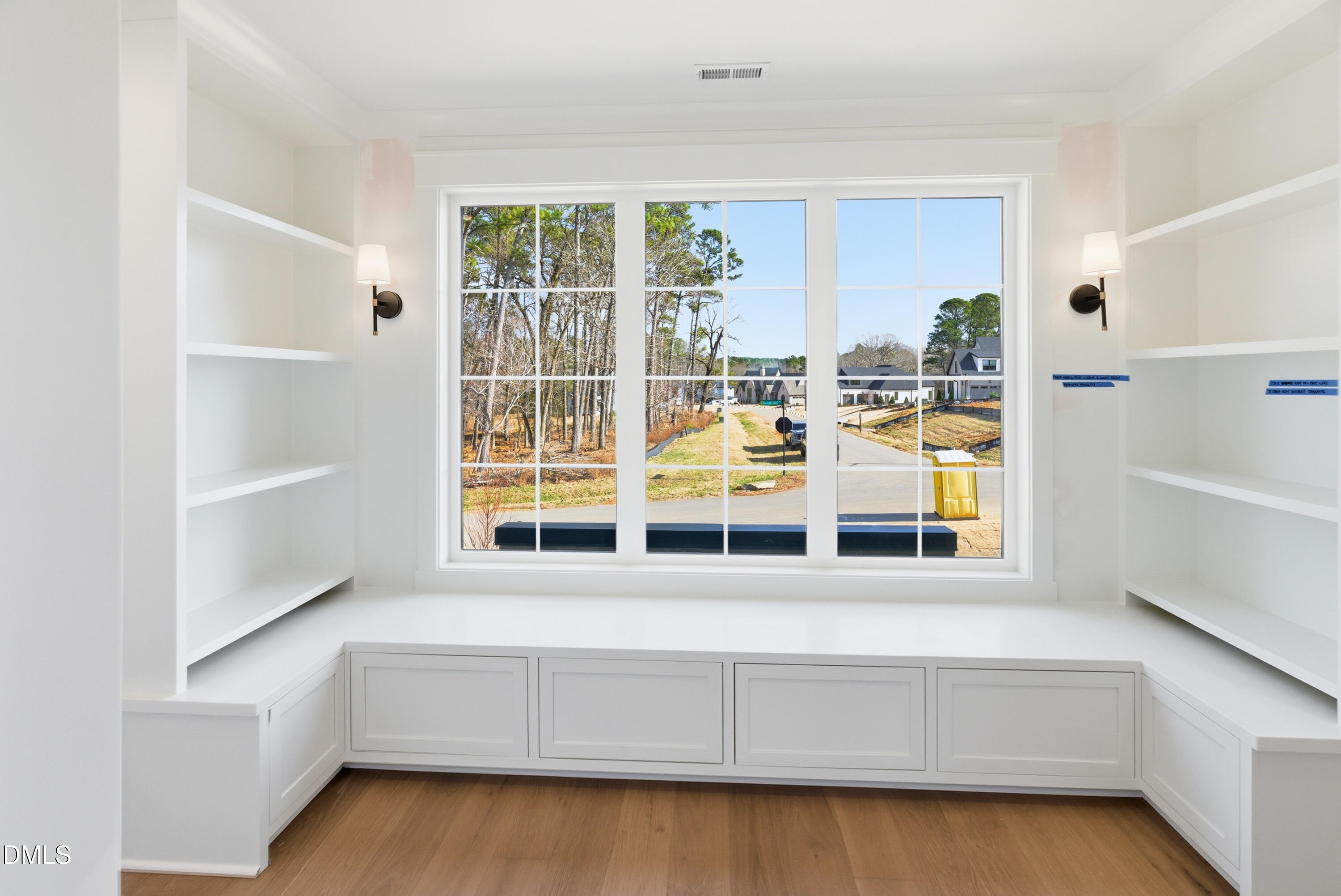 9105 Overlook Crest Drive